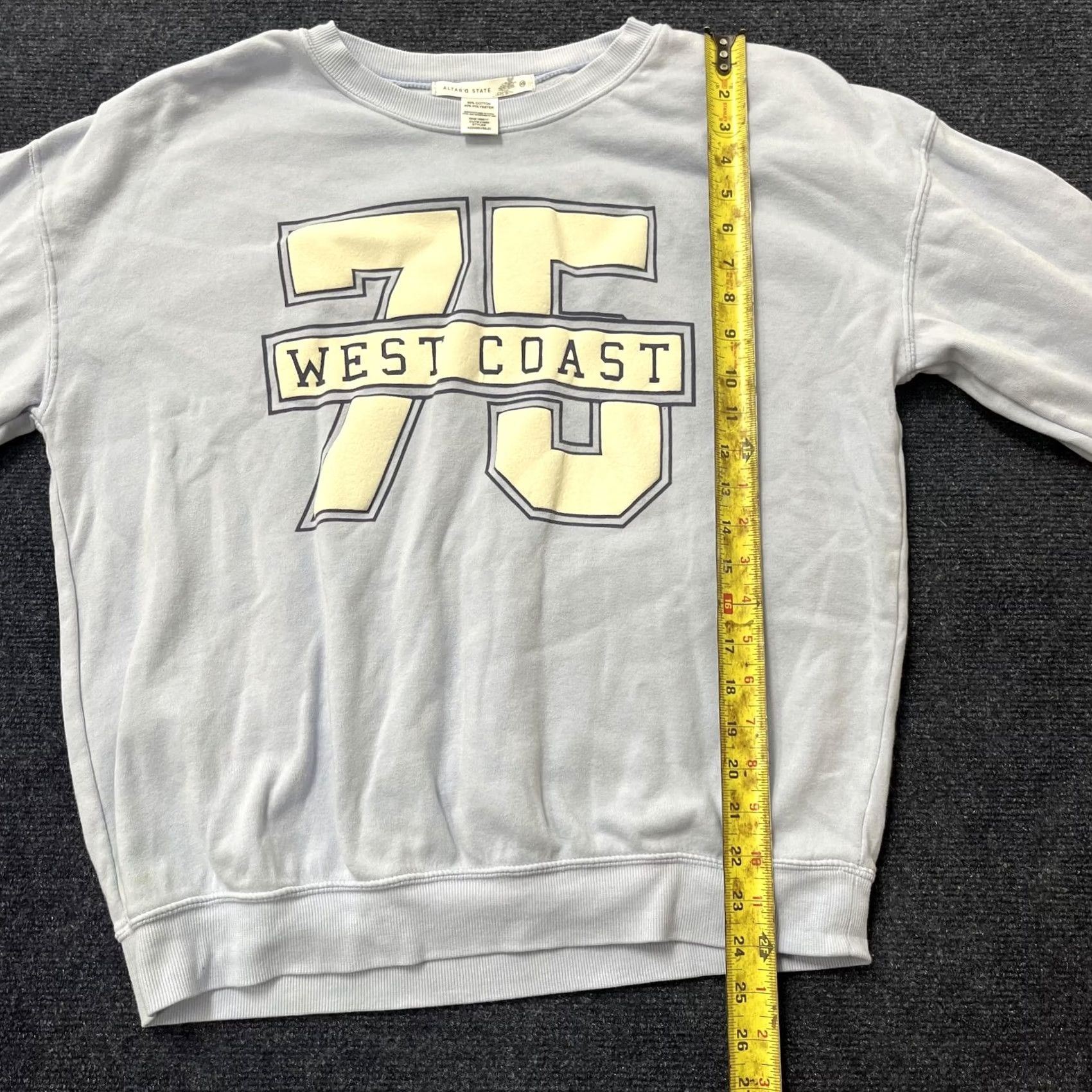 Vintage VINTAGE Altar'd State Sweatshirt Womens XS Blue West Coast 75 Graphic Crewneck Pullover Size XS / US 0-2 / IT 36-38 - 5 Thumbnail