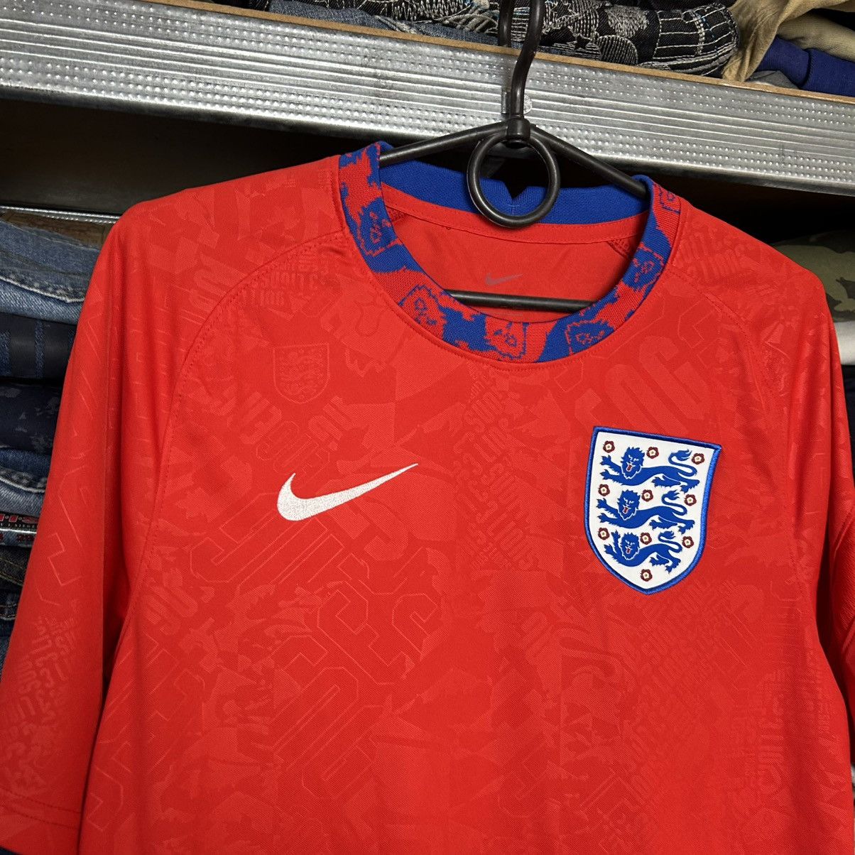 Nike Mens Nike FC England Home soccer jersey size S Size US S / EU 44-46 / 1 - 2 Thumbnail