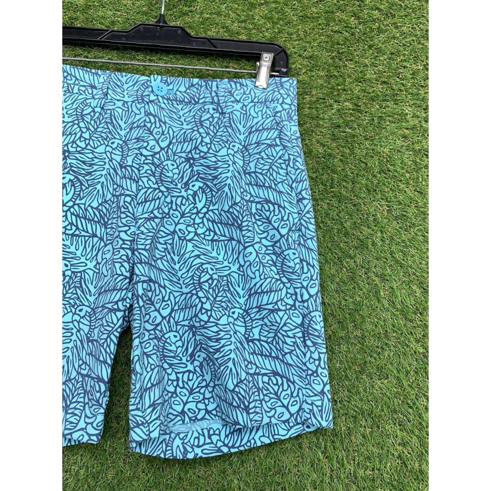 Vineyard Vines Vineyard Vines Mens 28 Blue Chino Performance Shorts Button Zipper Pockets Casual Summer Leaf AOP Camouflage Preppy Outdoor Mens Size US 28 / EU 44 - 4 Thumbnail