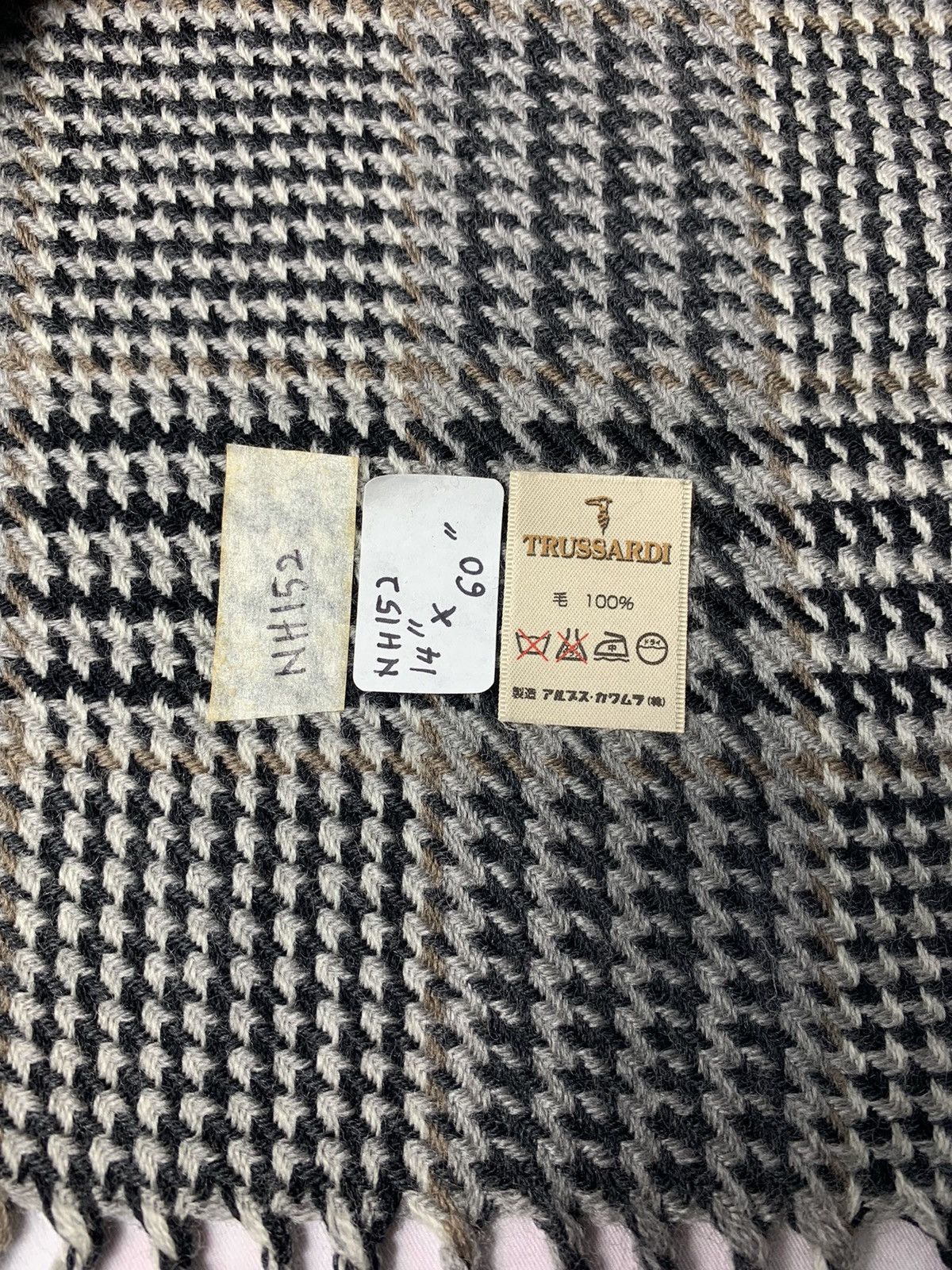 Trussardi Trussardi Scarf / Muffler / Neckwear Size ONE SIZE - 6 Thumbnail