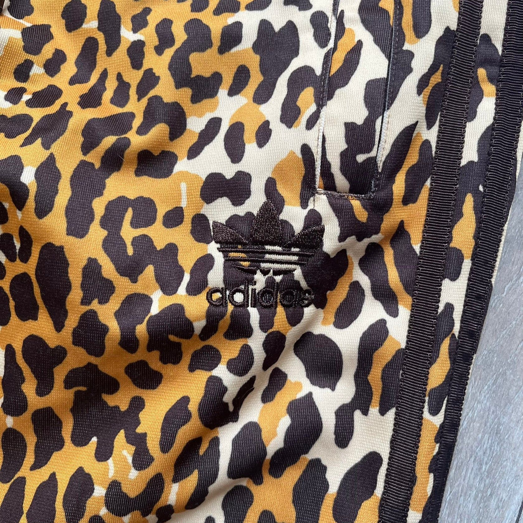Adidas × Jeremy Scott Adidas Jeremy Scott 2015 Leopard Print Track Pants Size US 34 / EU 50 - 3 Thumbnail