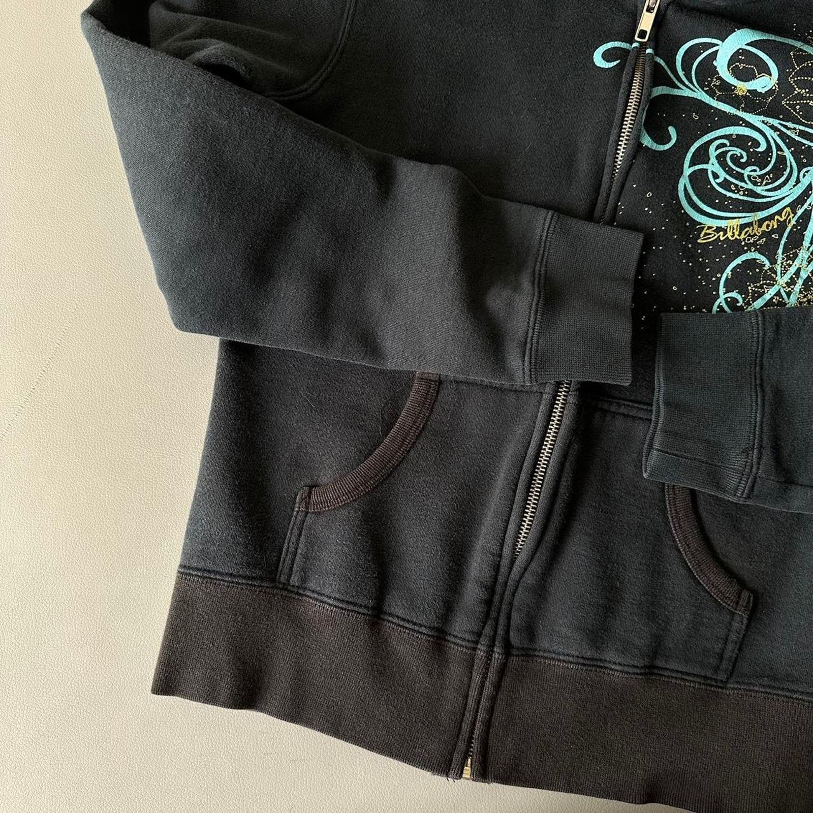 Billabong Vintage Y2K Billabong Black Faded Zip Up Hoodie Sweatshirt Size S / US 4 / IT 40 - 7 Thumbnail