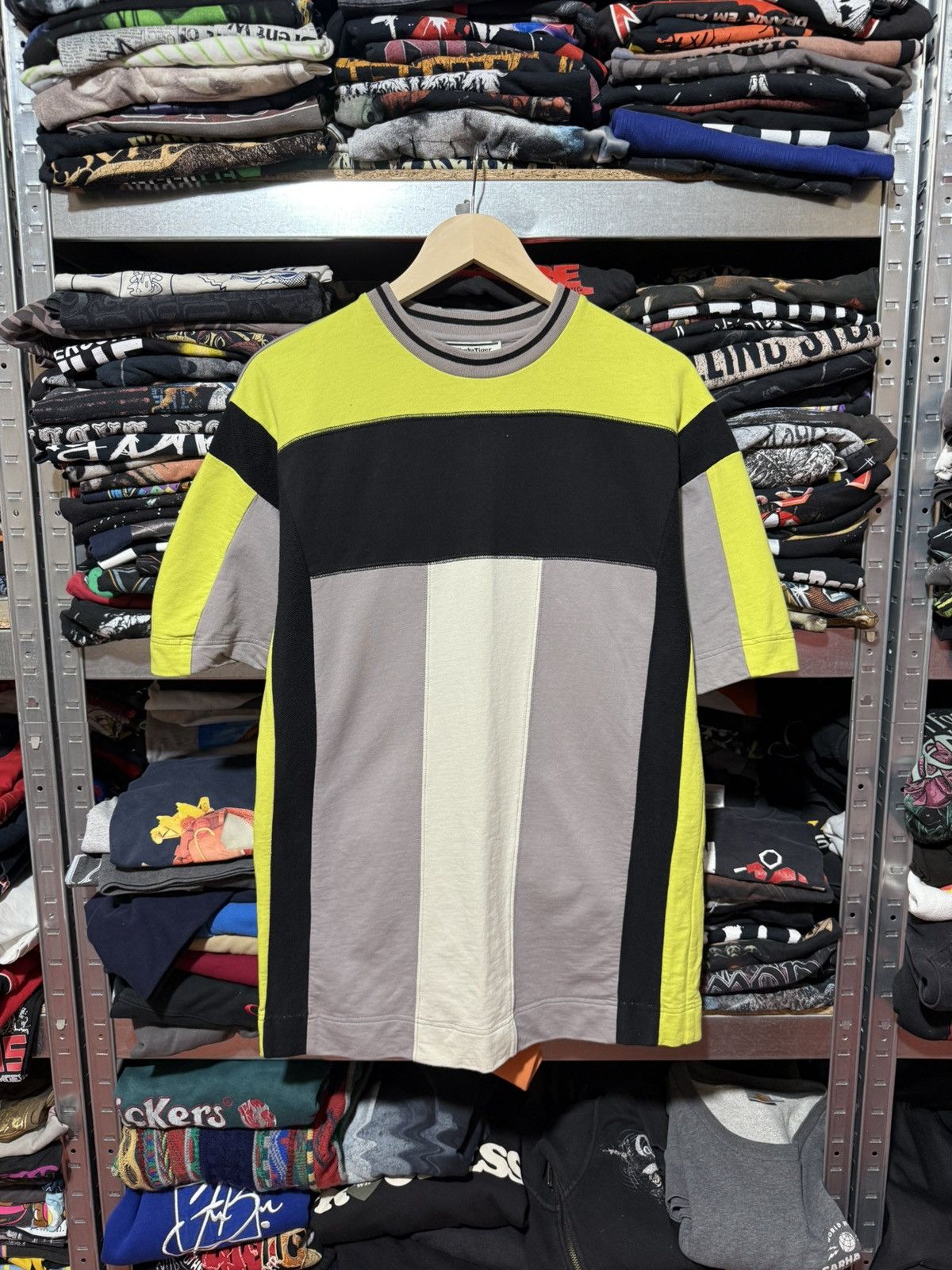 Onitsuka Tiger Vintage Asics Onitsuka Tiger Baggy T-Shirt Y2K Hype Size US S / EU 44-46 / 1 - 1 Thumbnail