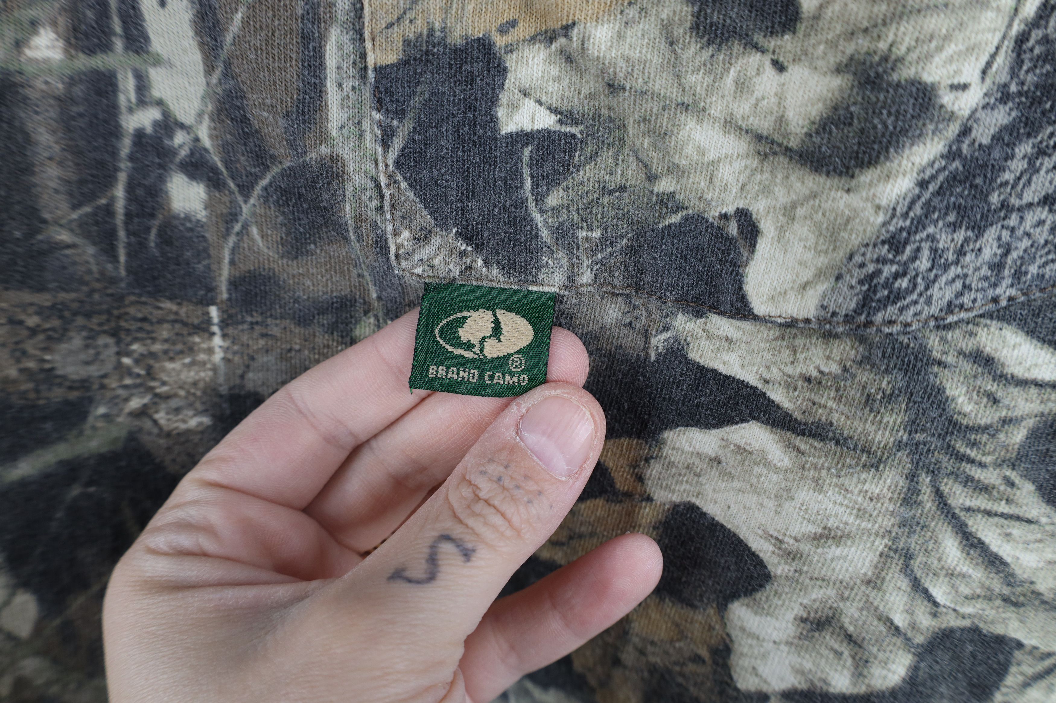 Mossy Oaks Vintage 90s Mossy Oak Camouflage Pocket T-Shirt Cotton USA Size US XL / EU 56 / 4 - 4 Thumbnail