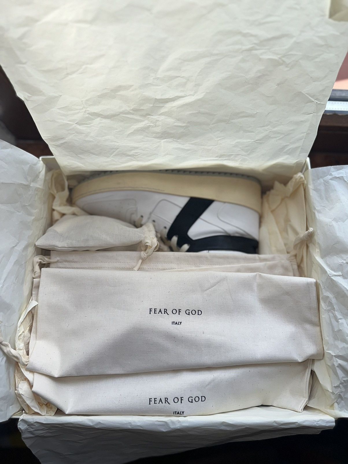 Fear of God Fear of god basketball sneaker one Size US 9 / EU 42 - 13 Thumbnail