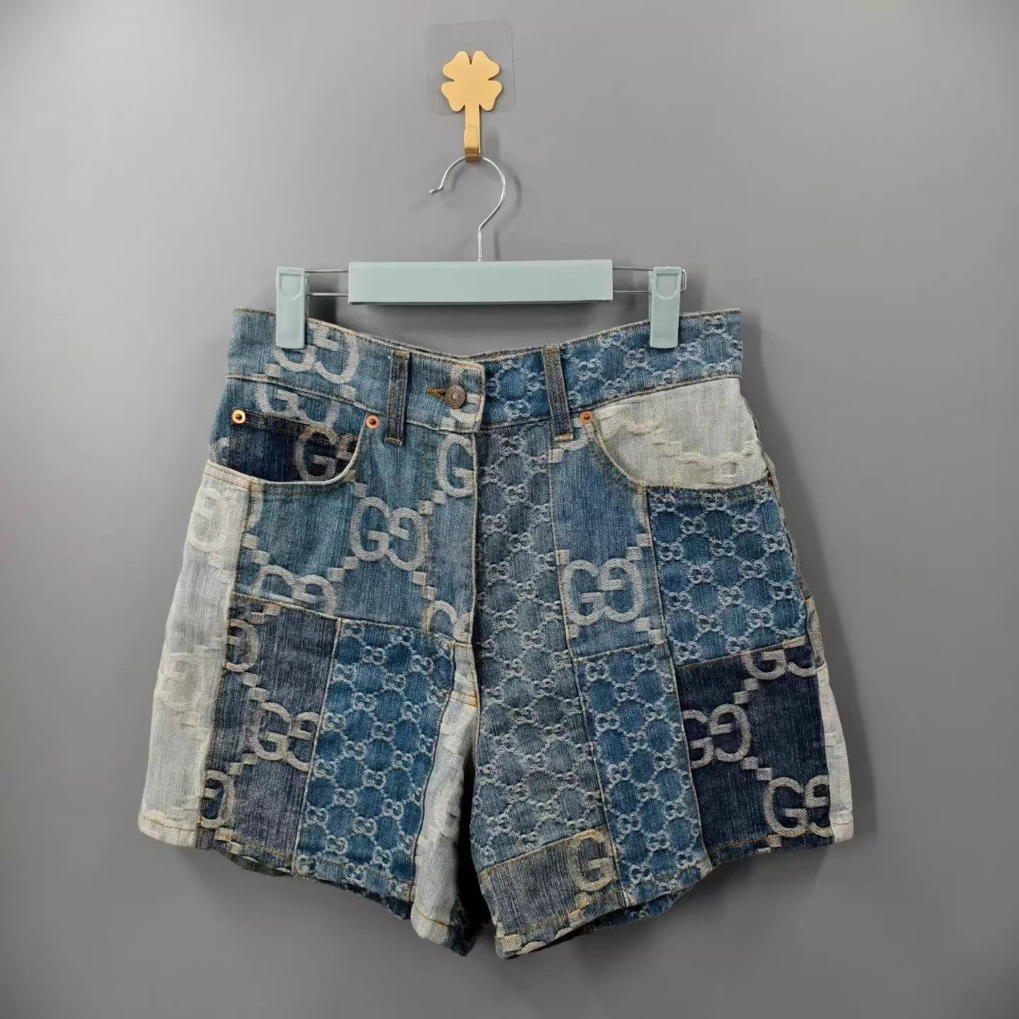 Gucci Gucci Distressed AO Print Patched Denim Shorts Size 27" / US 4 / IT 40 - 1 Thumbnail