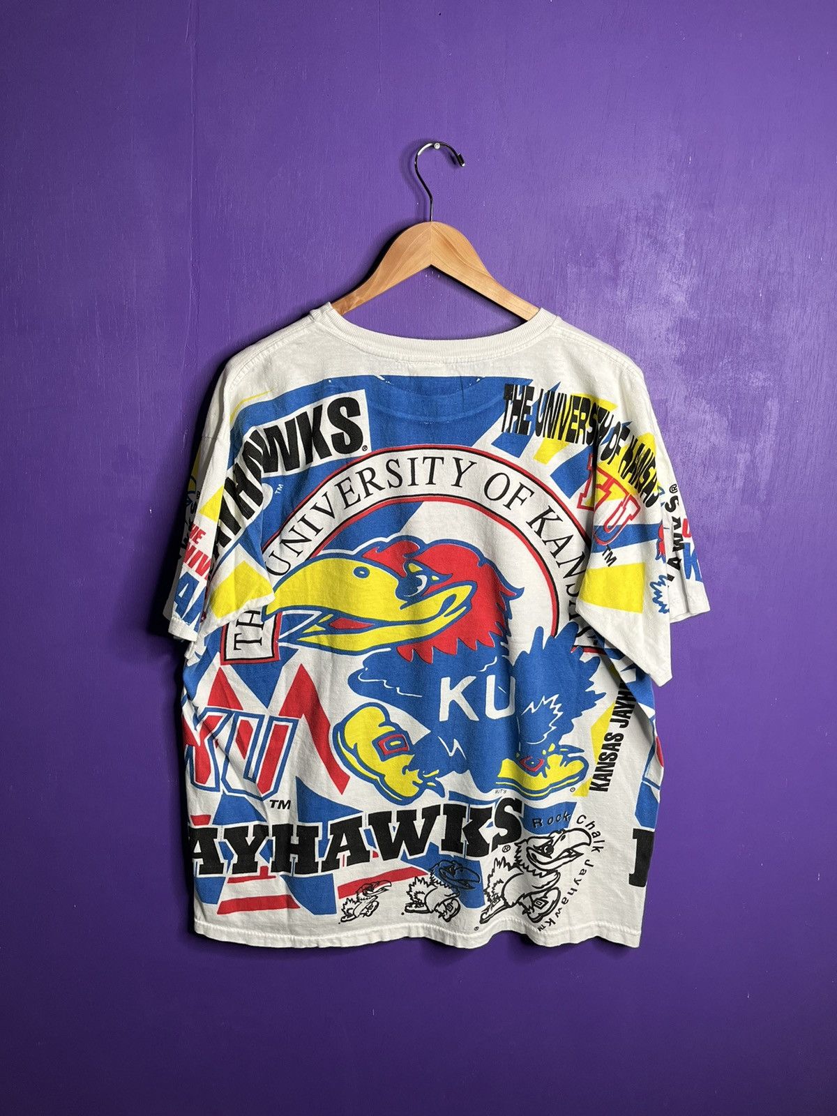 Vintage Vintage 90s Kansas Jayhawks AOP logo t-shirt Size US XL / EU 56 / 4 - 2 Thumbnail
