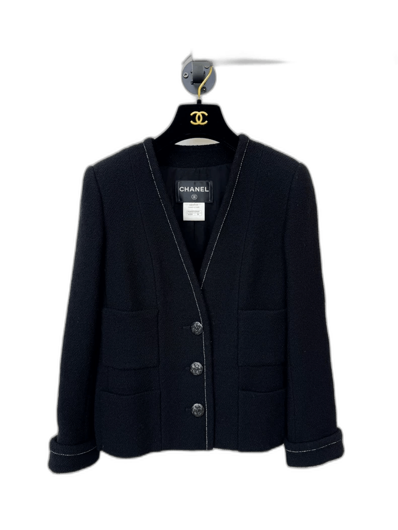 Chanel Chanel Jacket Almost New Size 38 Size M / US 6-8 / IT 42-44 - 1 Thumbnail