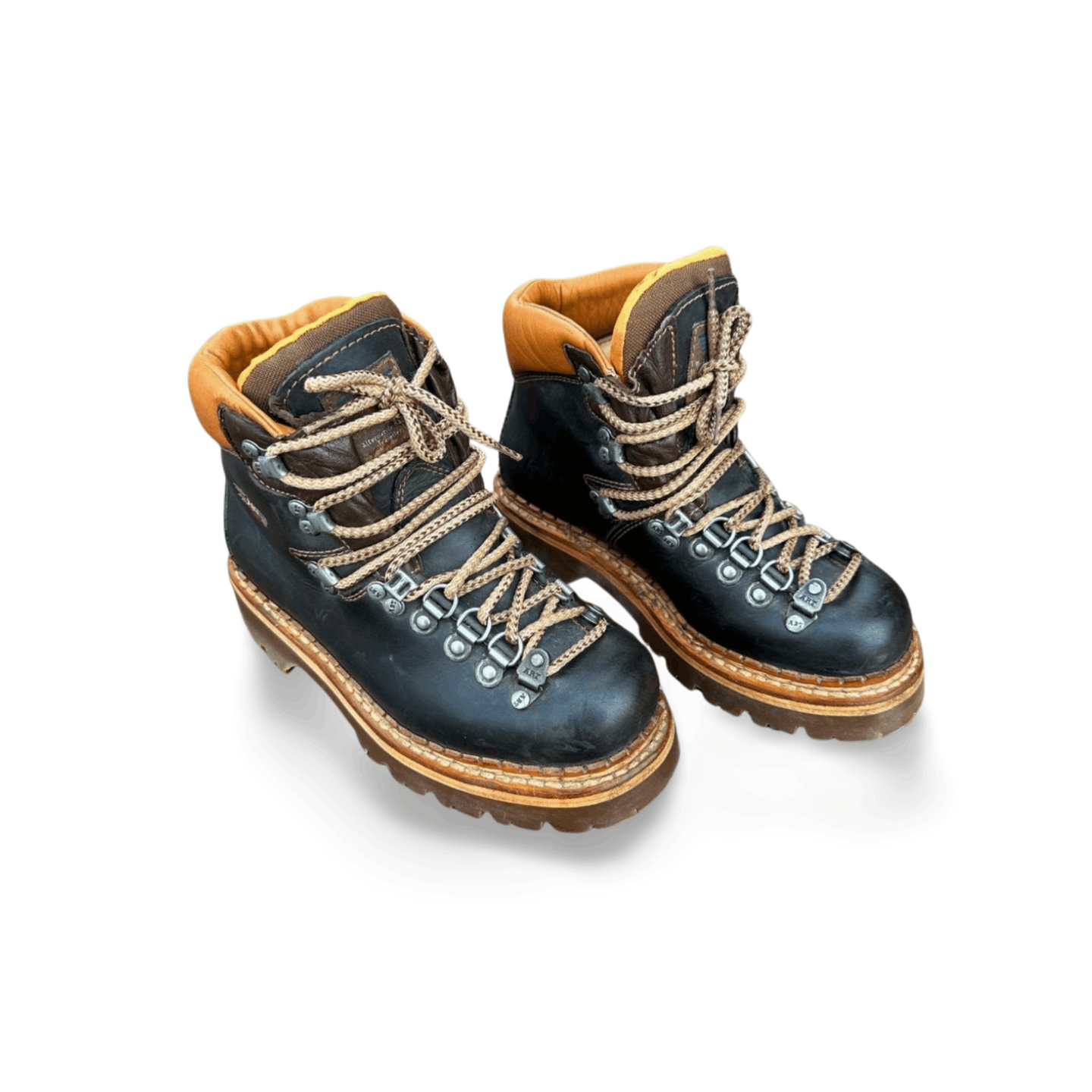Handmade Women's Hiking Boots by A.R.T. Unworn, Size 37 EU US 5 Size US 5 / IT 35 - 2 Thumbnail