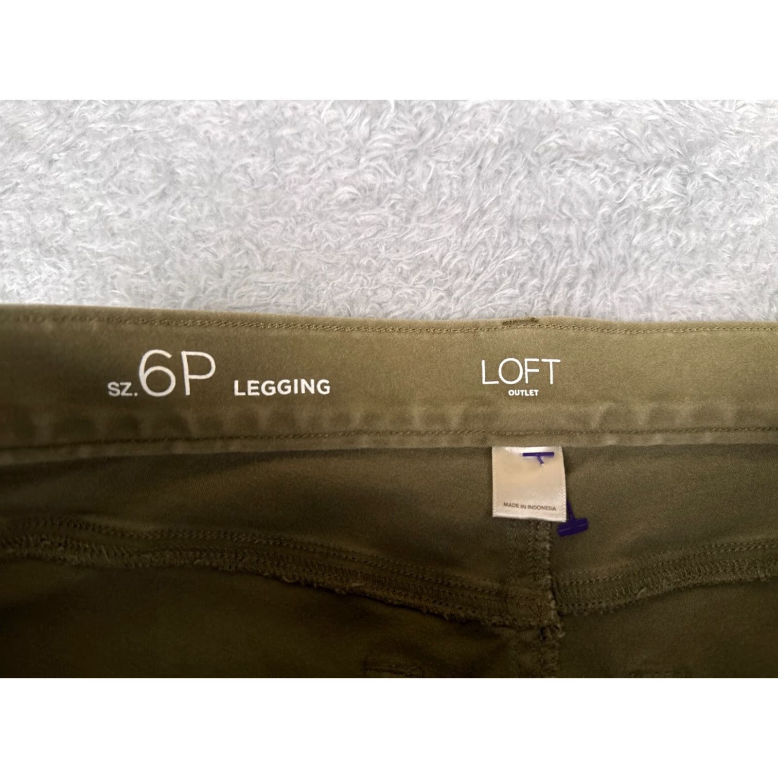 Loft Ann Taylor LOFT Jeans Womens 4P Green Denim Jegging Tapered Brushed Finish 30x26 Size 27" / US 4 / IT 40 - 6 Thumbnail