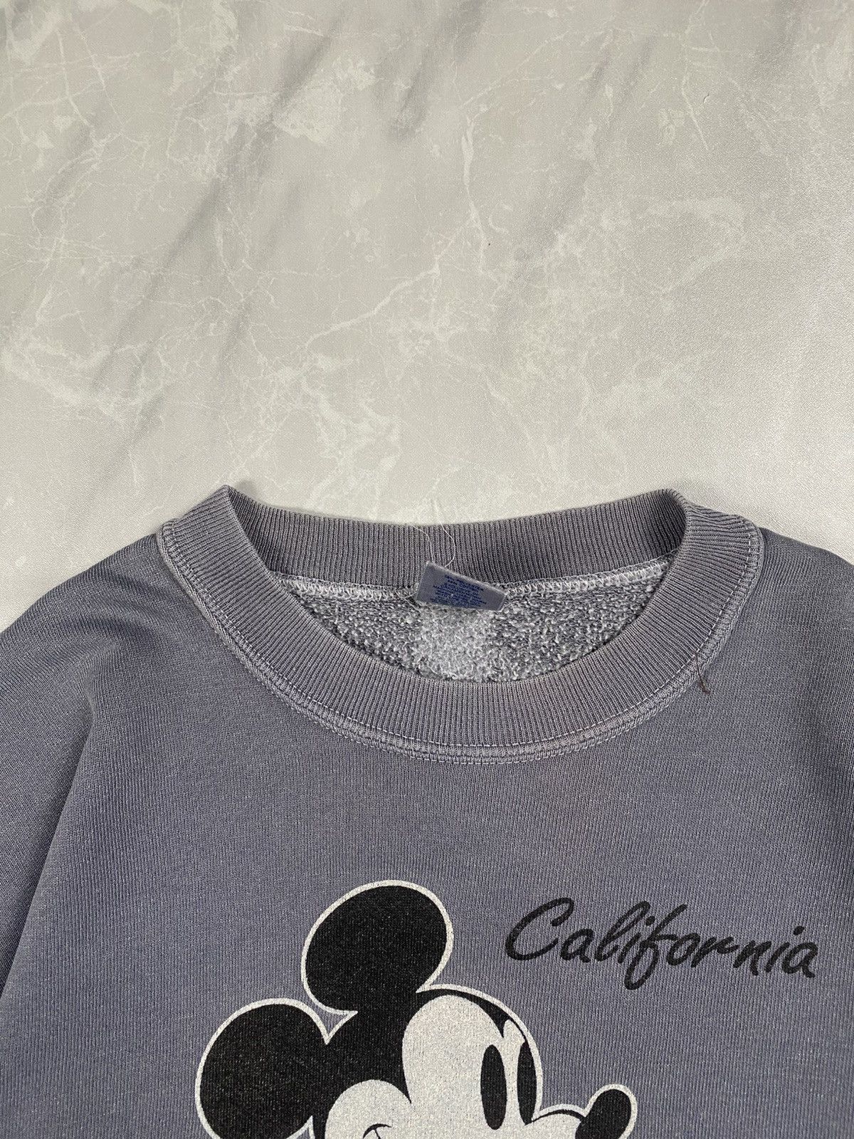 Velva Sheen Vintage 90s Disney Mickey Mouse Washed Boxy Crewneck Size US M / EU 48-50 / 2 - 6 Thumbnail