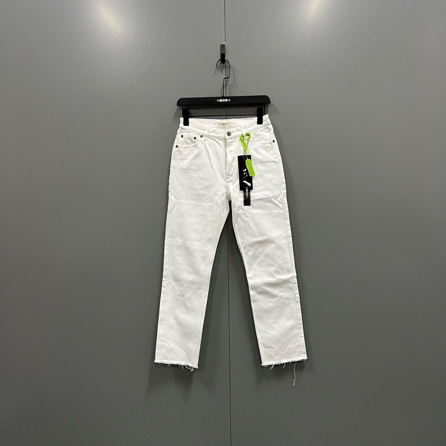 Celine Celine Denim White Denim Jeans 36 Men Size US 36 / EU 52 - 1 Thumbnail