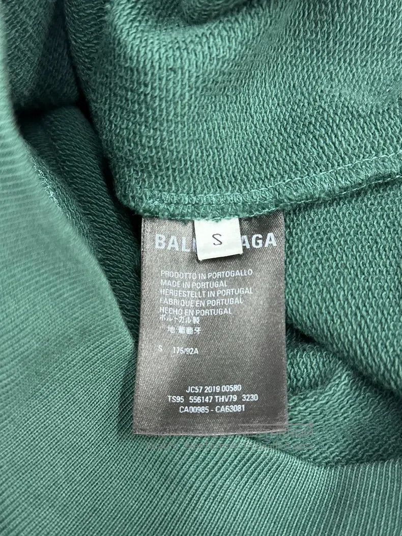 Balenciaga Balenciaga Green logo letter round neck sweater long sleev Size US S / EU 44-46 / 1 - 5 Thumbnail