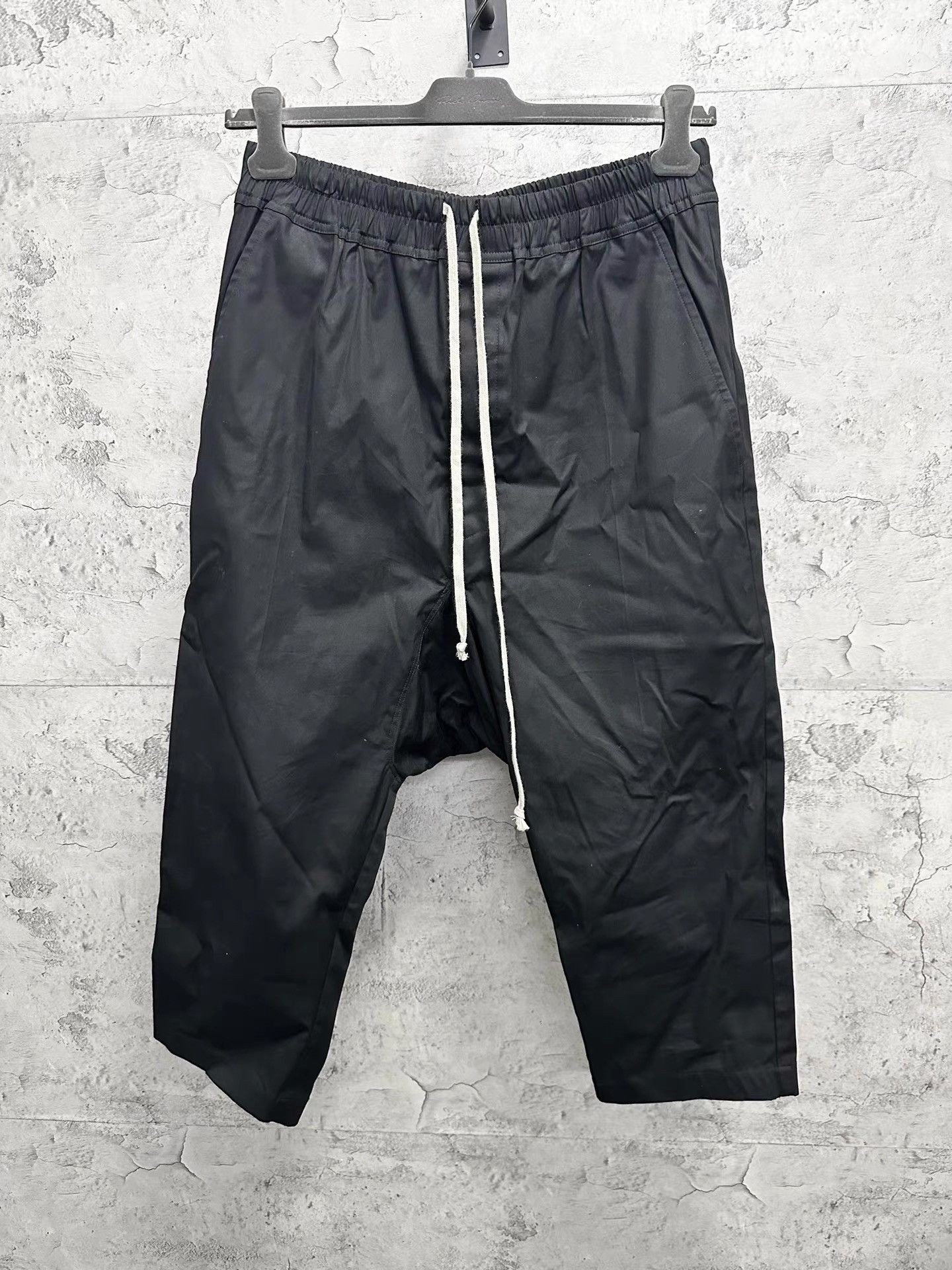 Rick Owens Rick Owens Mainline TE Cropped Drop-Crotch Pants K34 Size US 36 / EU 52 - 1 Thumbnail