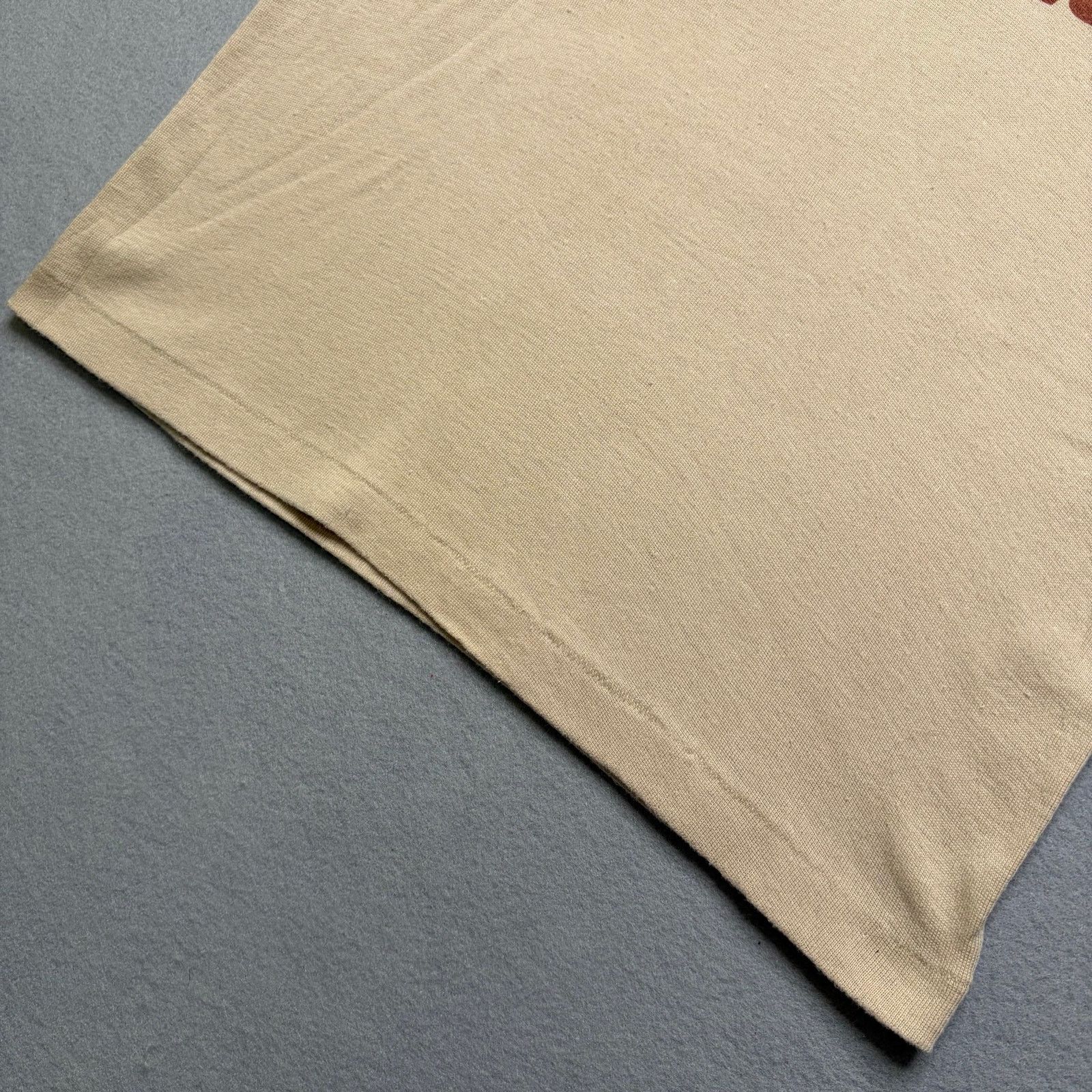 Vintage Vintage Valley News Run Of The Press Tee Beige 80s 70s XXS Size US XXS / EU 40 - 9 Thumbnail
