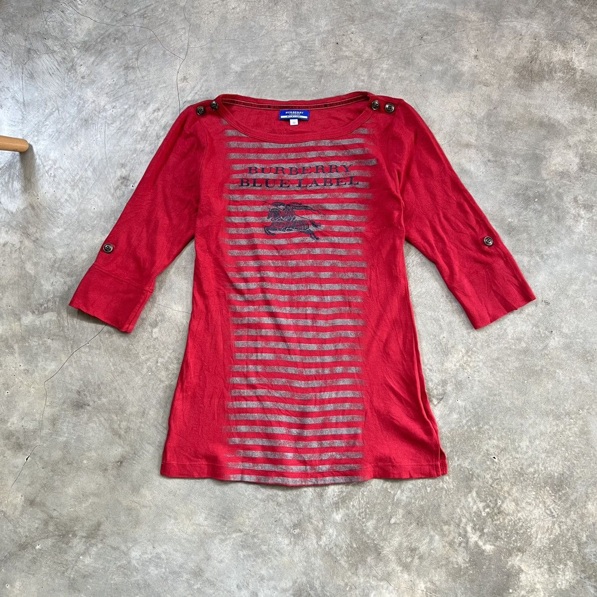 Burberry Vintage Burberry Blue Label T-Shirt Size XS / US 0-2 / IT 36-38 - 1 Thumbnail