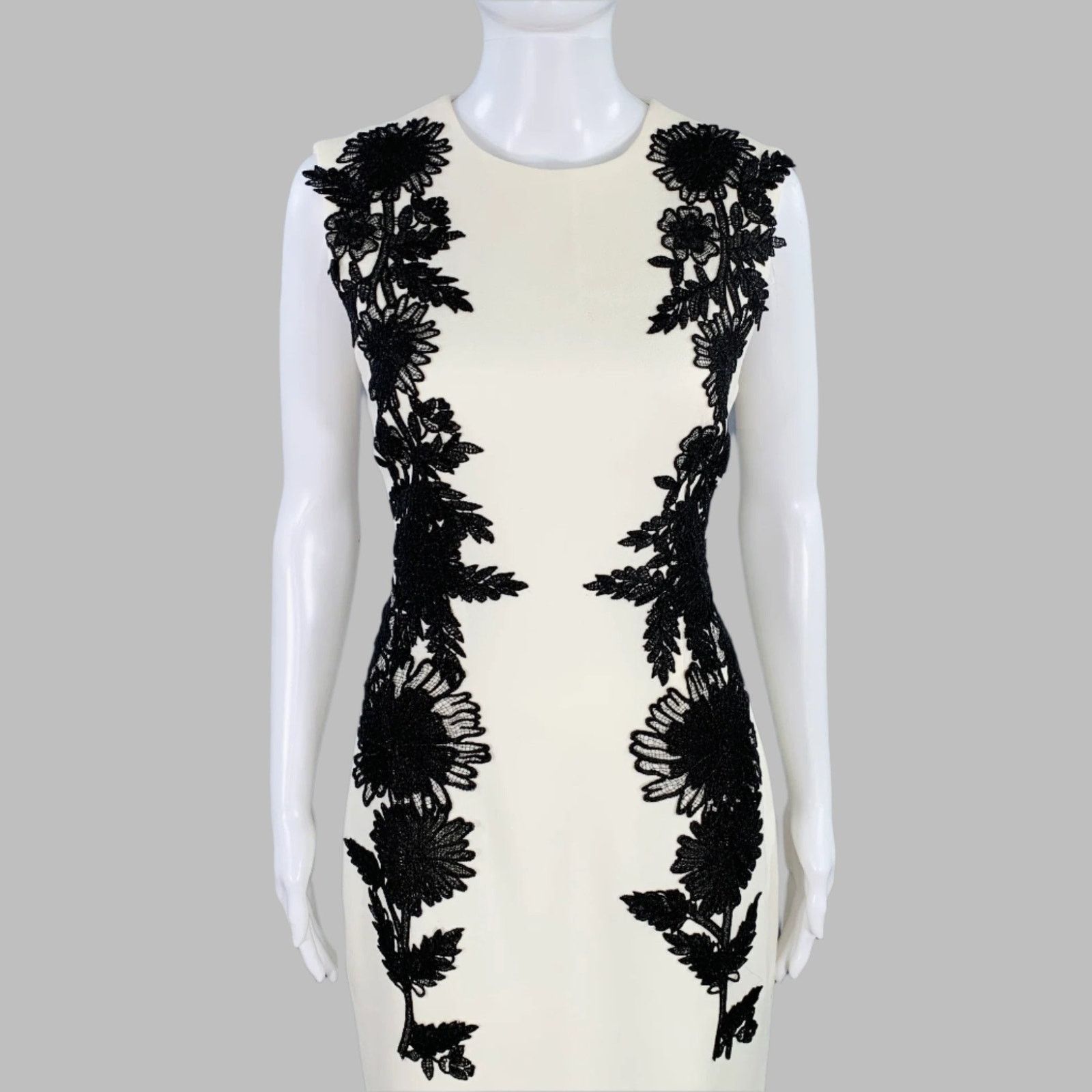 Lela Rose Size 4 Jewel Cream Black Wool Blend Applique Sheath Dress Size S / US 4 / IT 40 - 2 Thumbnail