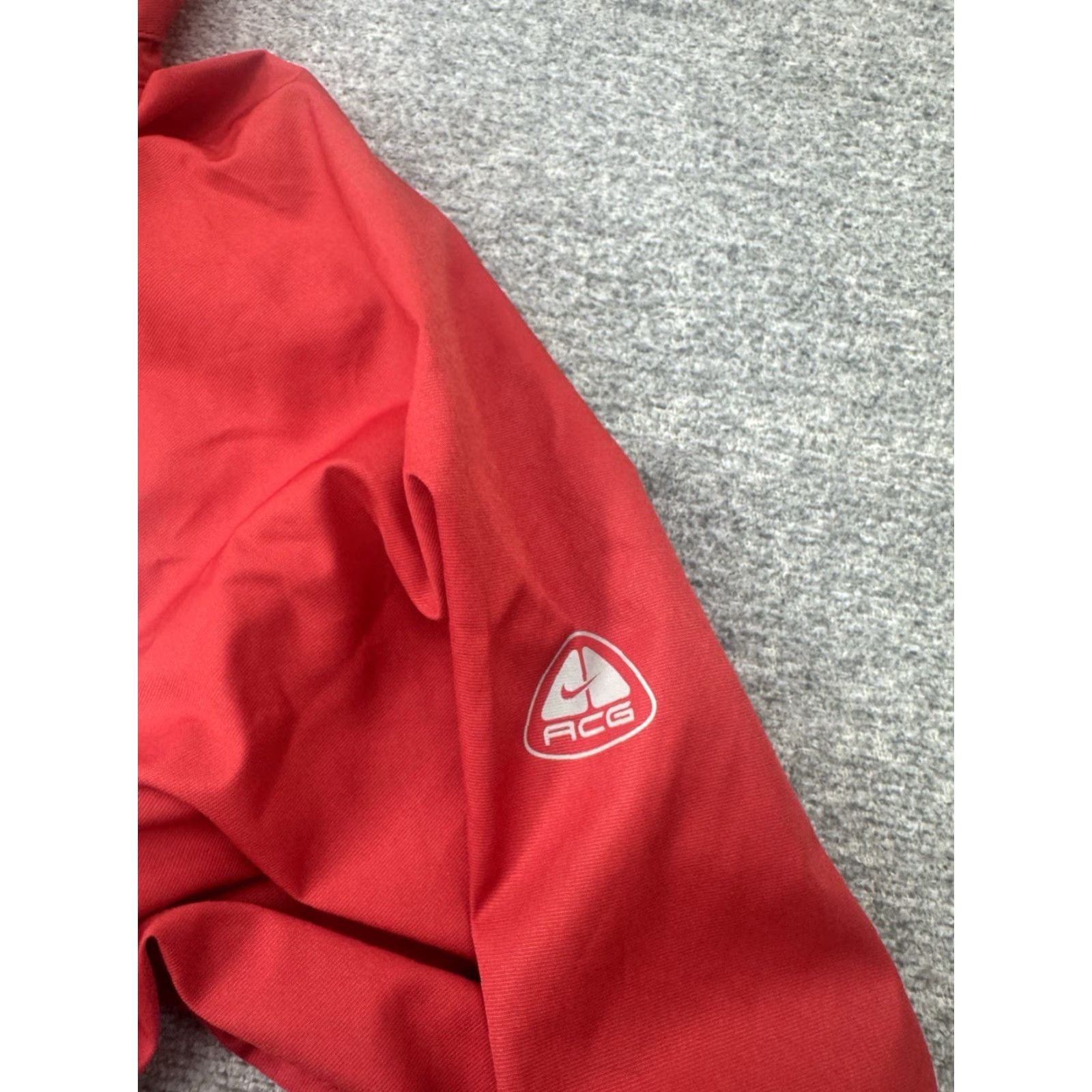 Nike VINTAGE Nike ACG Outer Layer 3 Jacket Windbreaker Regular Size Small Red Nylon Lightweight Full Zip Adults Mens Size US S / EU 44-46 / 1 - 5 Thumbnail