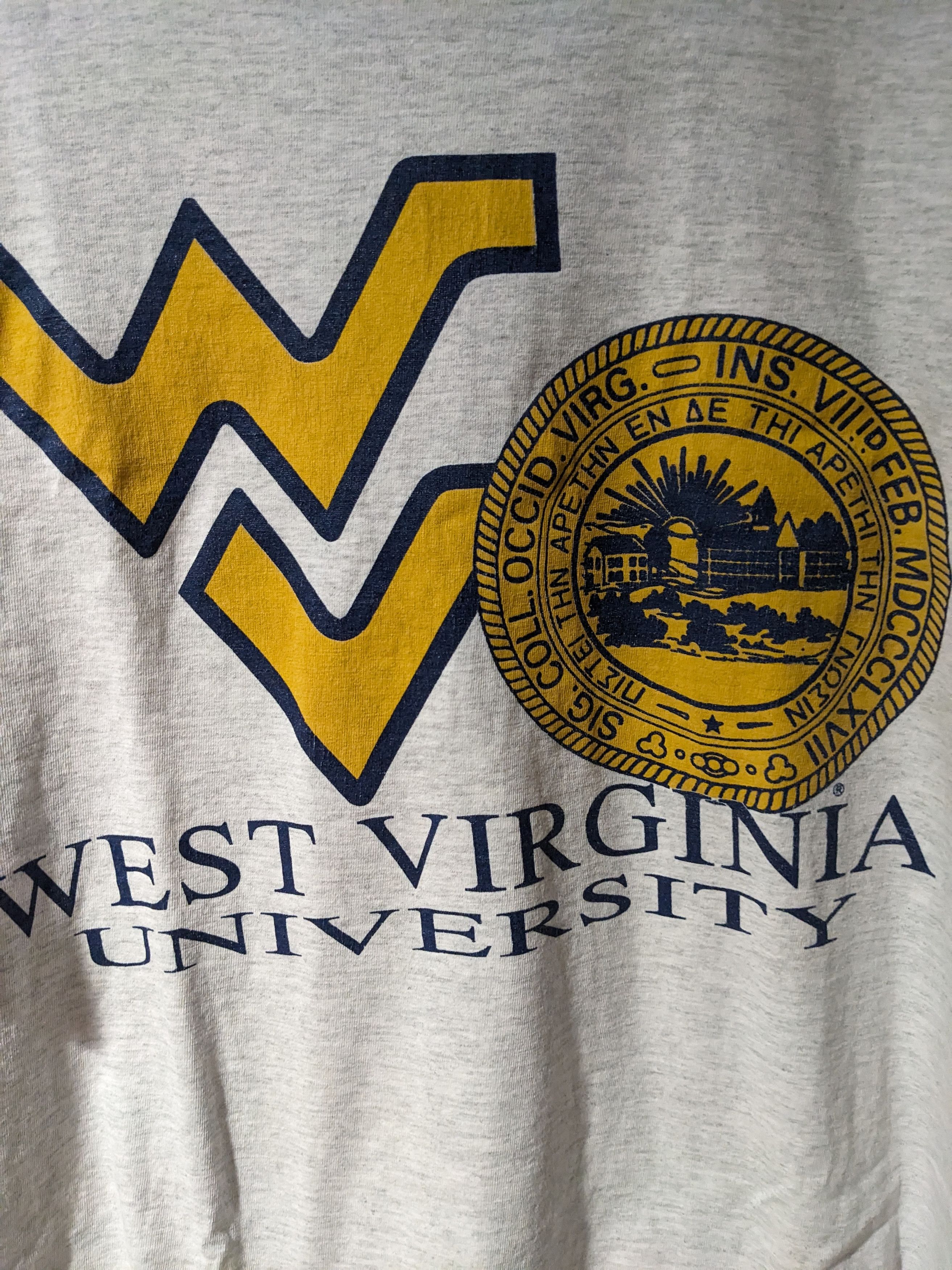 Vintage Vintage 90s West Virginia University College Sports T-Shirt Size US XL / EU 56 / 4 - 2 Thumbnail
