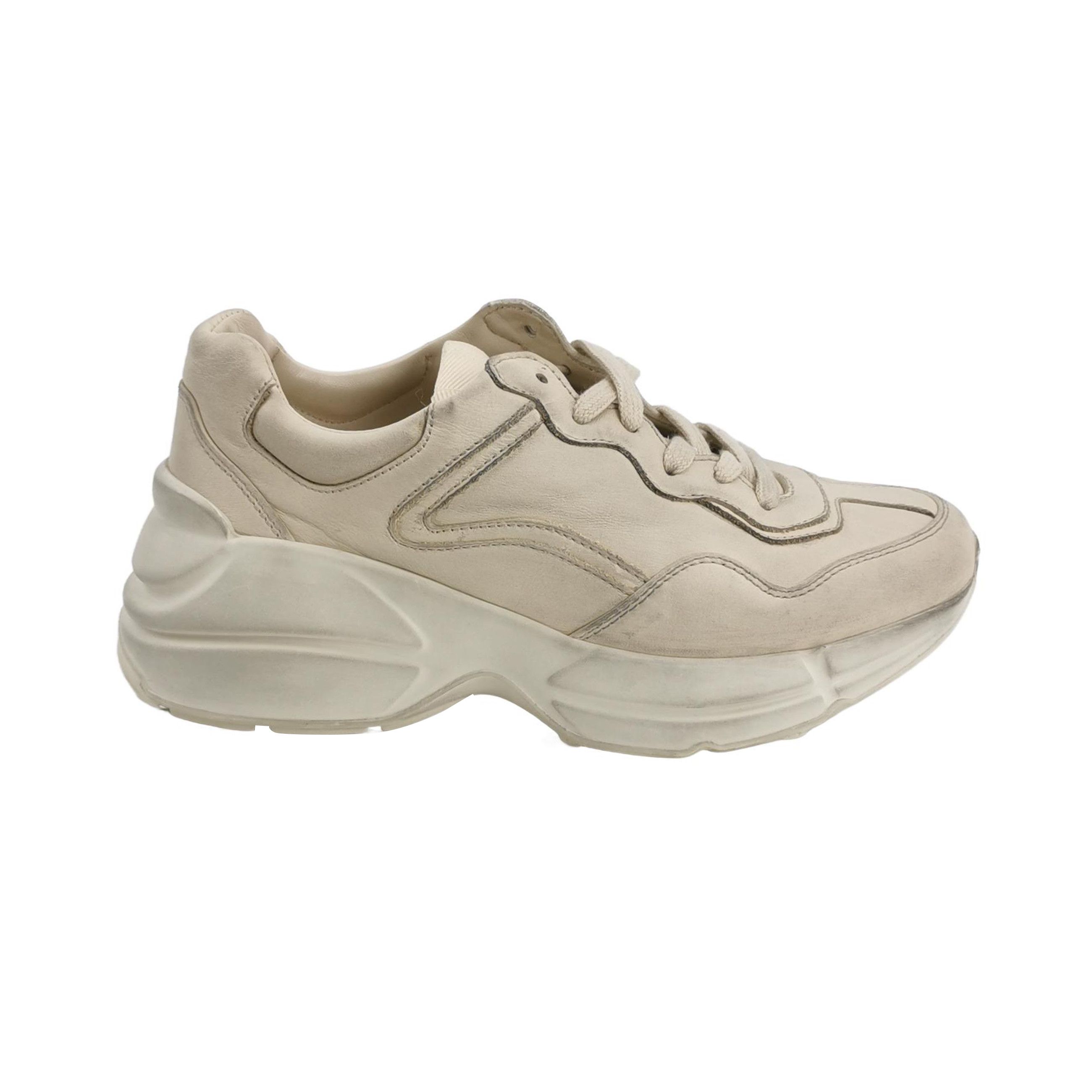 Gucci Gucci Women 5 Lowtop Sneakers Size US 5 / IT 35 - 1 Thumbnail