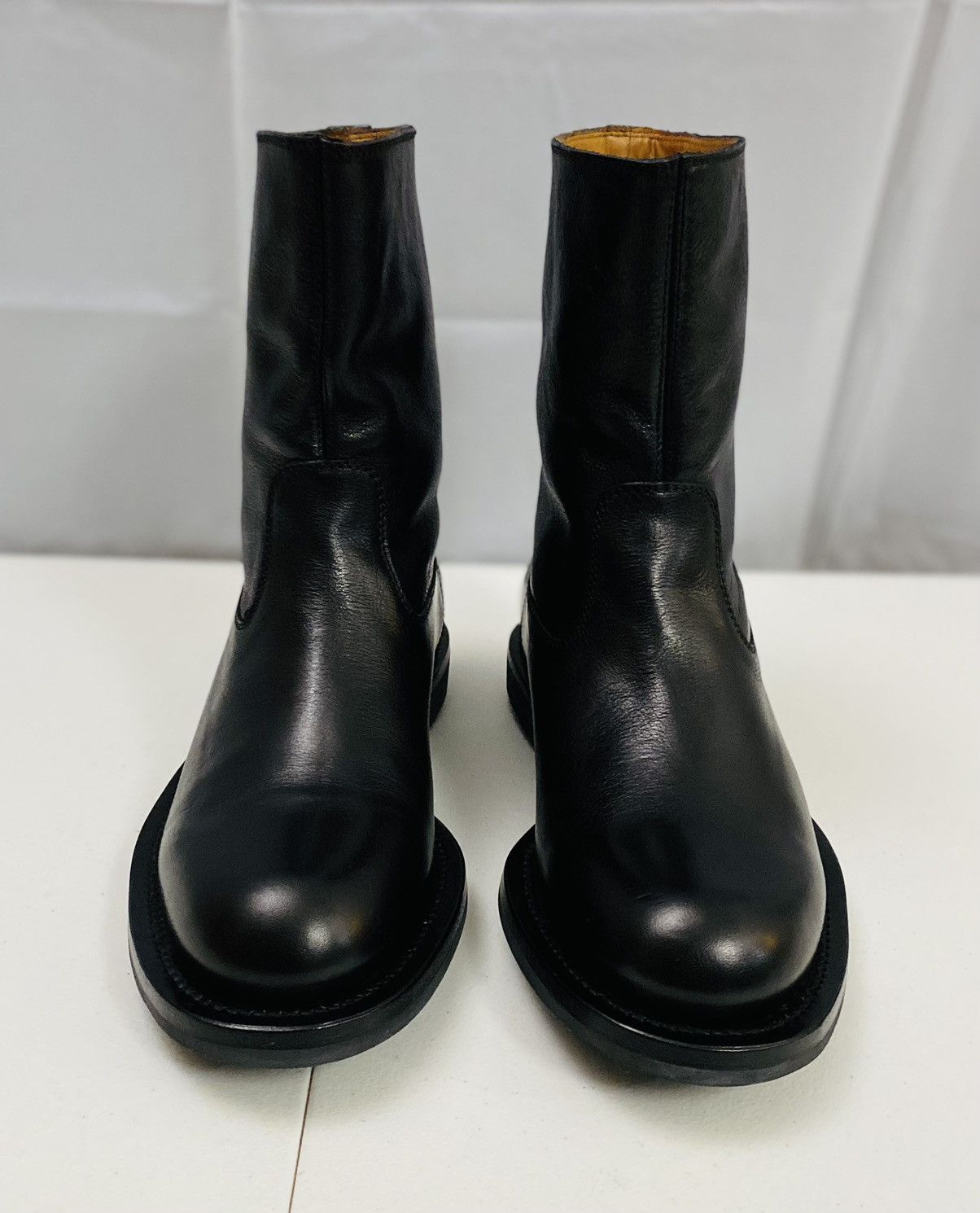 Gucci Gucci 🇮🇹 black calf commando sole logo heel ankle boots 9 NEW Size US 9 / EU 42 - 4 Thumbnail