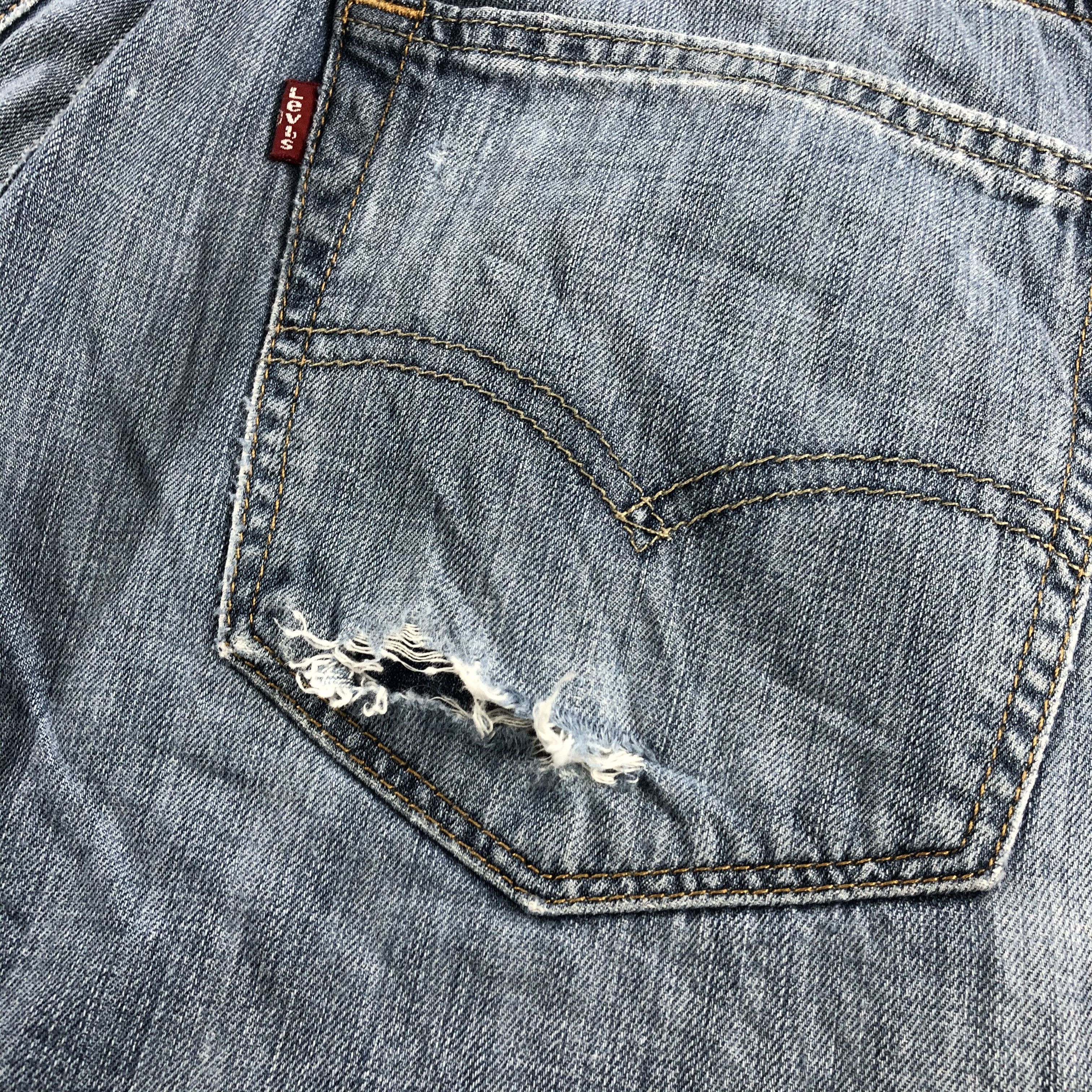 Levi's × Vintage Vintage Blue Wash Levis 505 Jeans-JM2429 Size US 31 - 6 Thumbnail