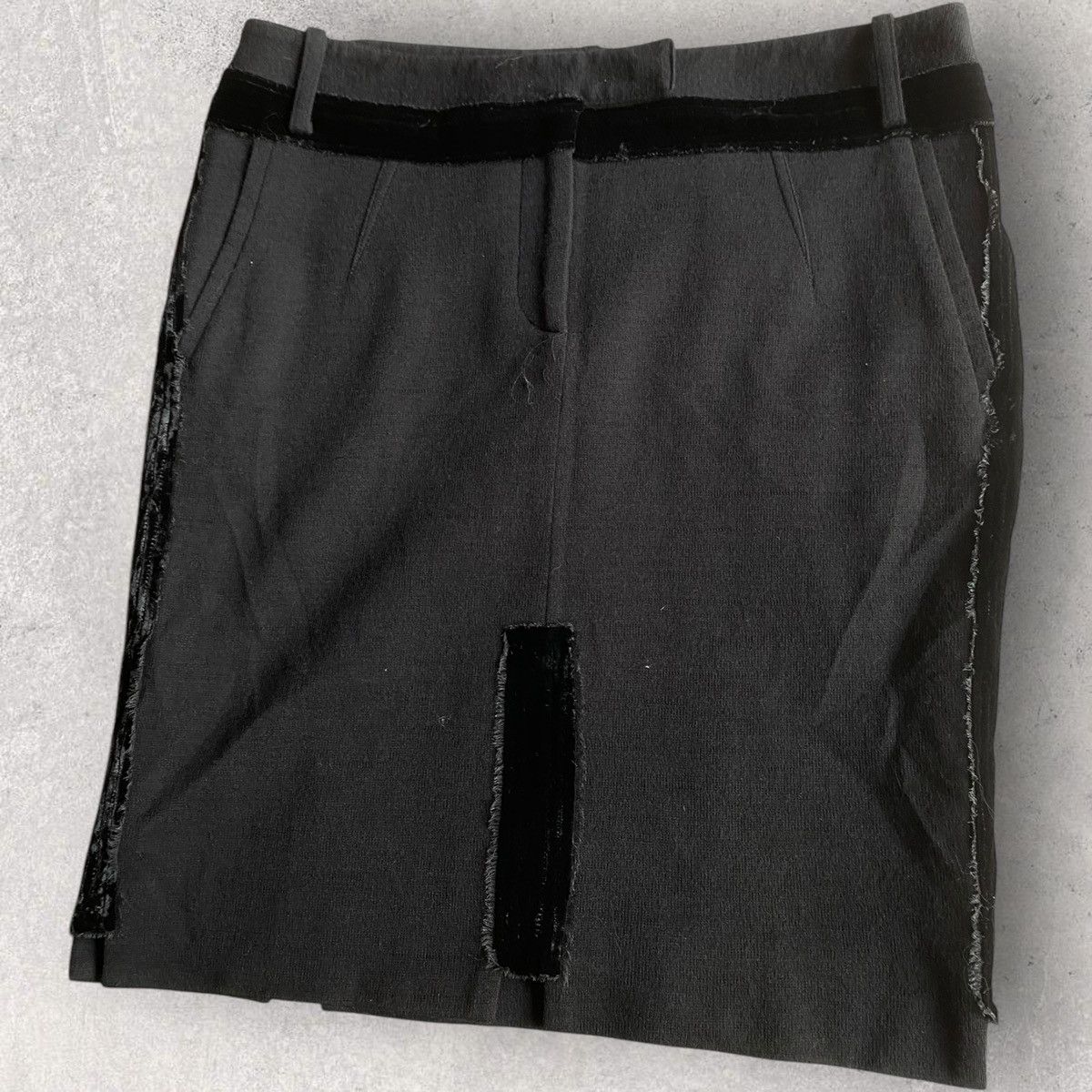 John Galliano Fall 2006 Velour Patchwork Skirt Size 28" / US 6 / IT 42 - 2 Thumbnail