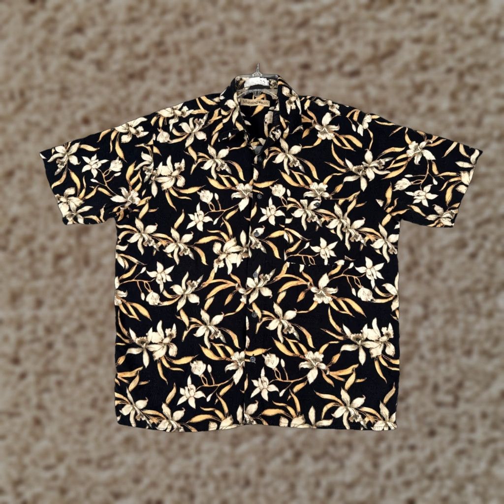 Vintage Munsingwear Shirt Mens Large Black Beige Floral Button Up Hawaiian 100% Rayon Size US L / EU 52-54 / 3 - 1 Thumbnail