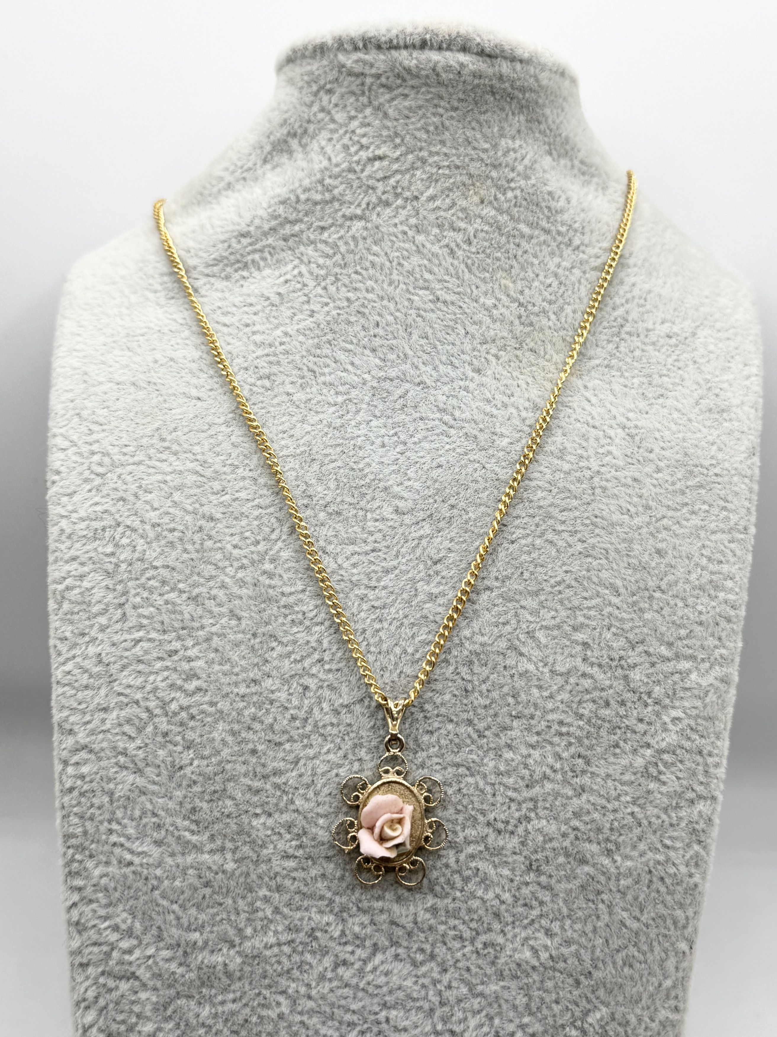 Vintage Vintage porcelain flower charm necklace Size ONE SIZE - 5 Thumbnail