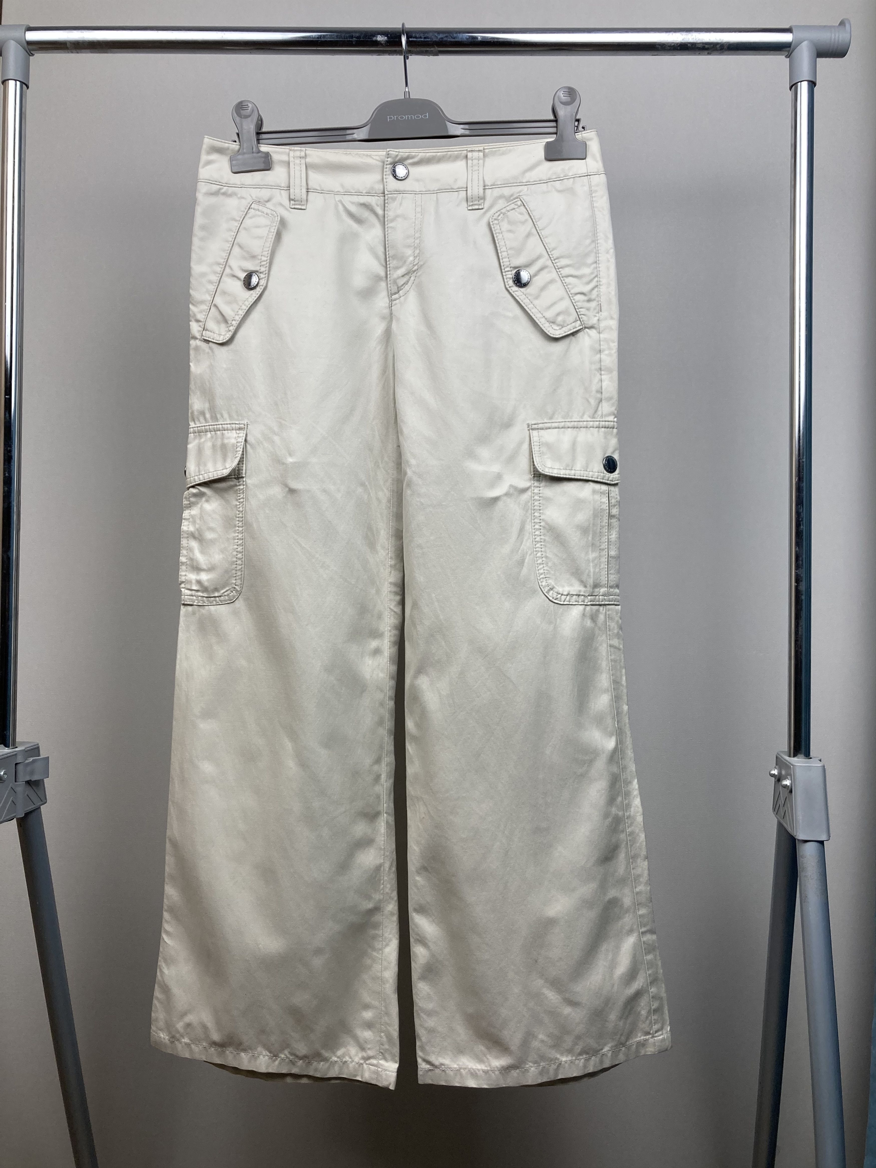 Burberry Burberry Lose Fit Beige Vintage Cargo Pants Made For Japan Size 29" - 1 Thumbnail