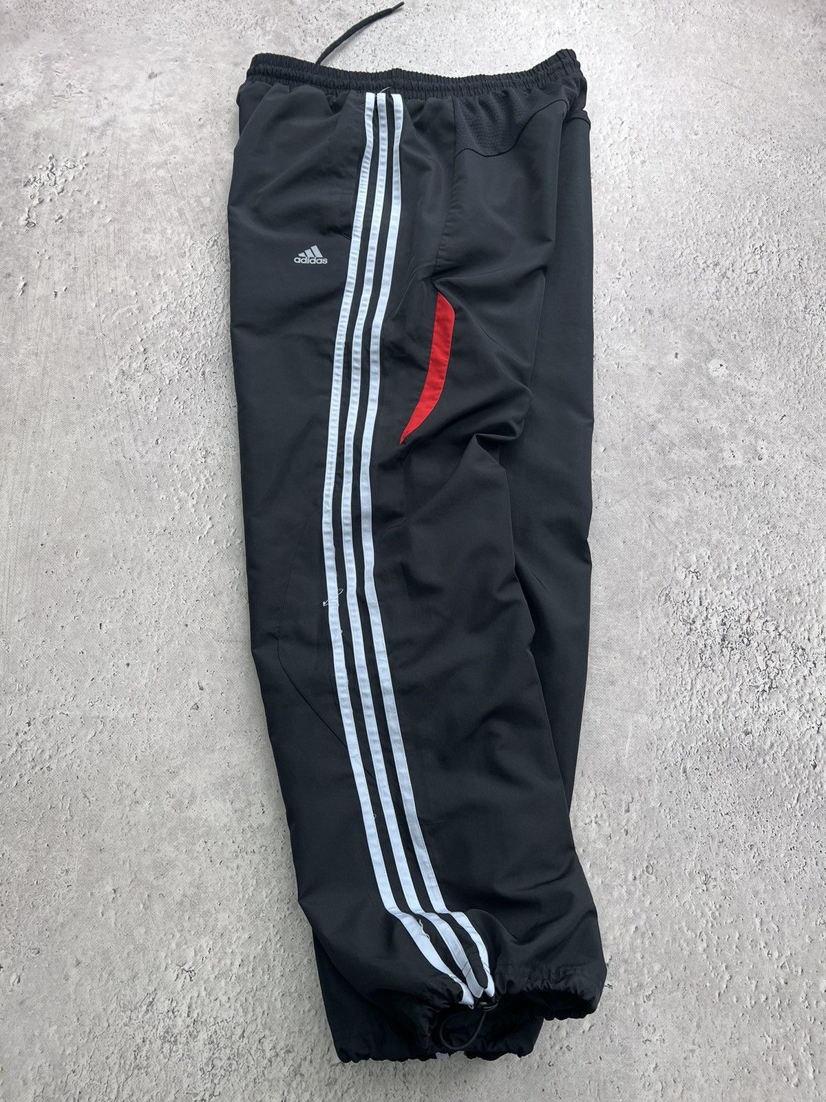 Adidas × Vintage Vintage Y2K Baggy Adidas Track drill Pants Size US 32 / EU 48 - 7 Thumbnail