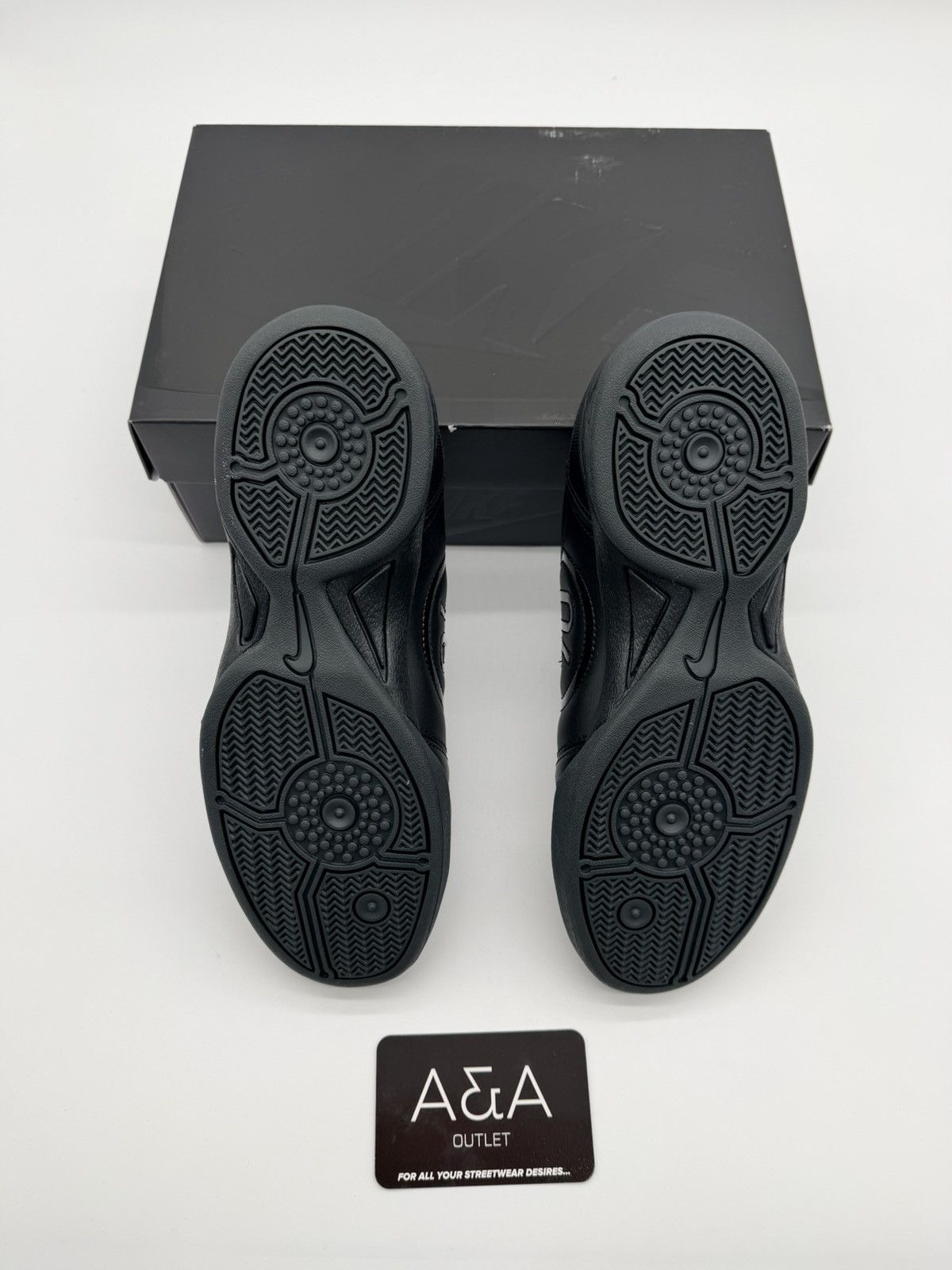 Nike Nike Total 90 Triple Black US 7.5 Brand New Free Shipping Size US 7.5 / IT 37.5 - 5 Thumbnail