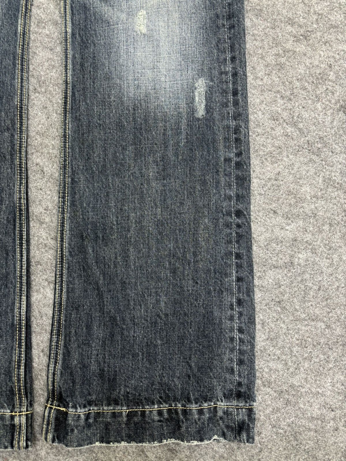 Japanese Brand × Seditionaries 💥Flare💥Insane Urban Craft Unfinishd Edge Distrssd Denim F475 Size US 34 / EU 50 - 8 Thumbnail