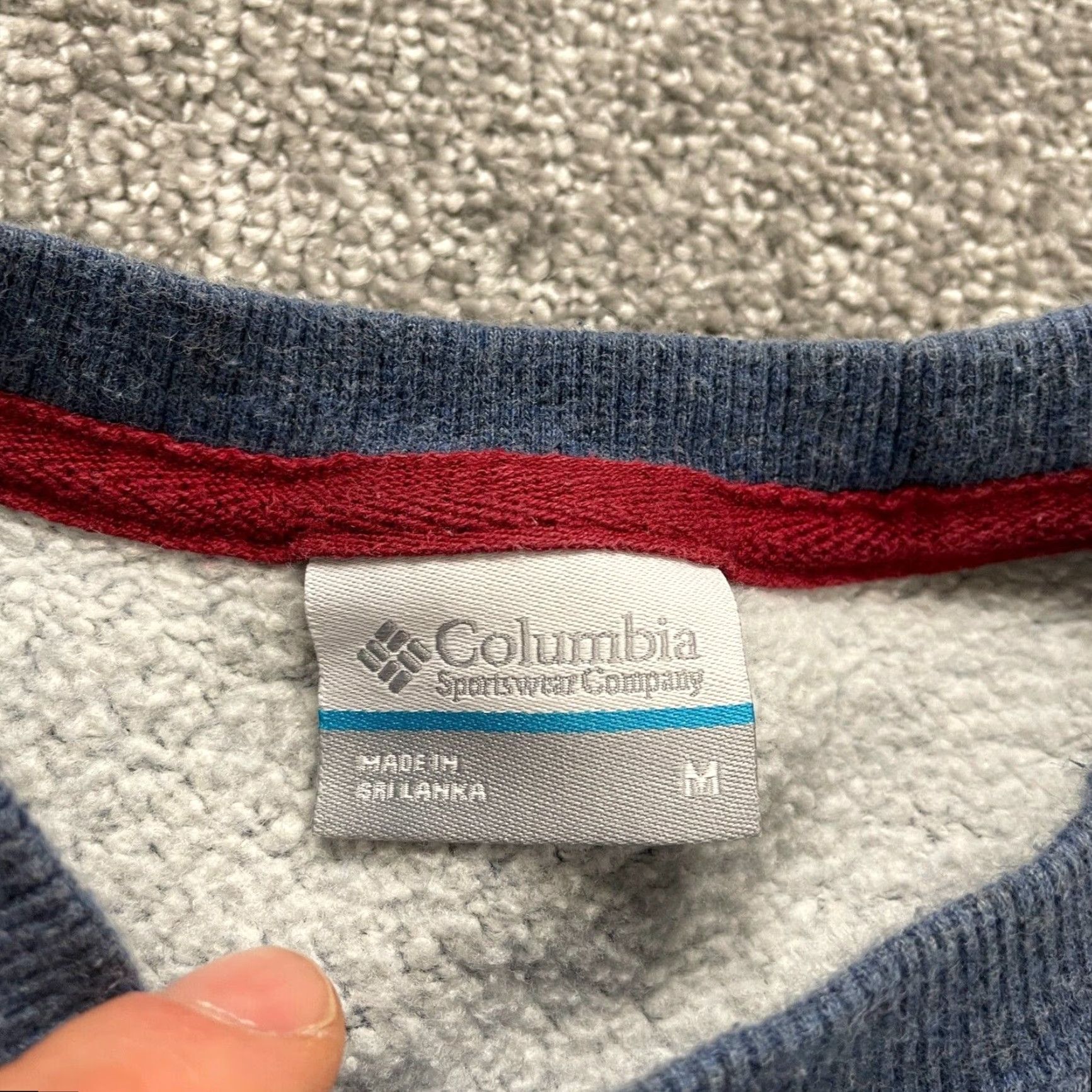 Vintage Columbia Sweatshirt Mens Medium Blue Crew Neck Fleece Pullover Outdoor Active All Seasons Size US M / EU 48-50 / 2 - 3 Thumbnail