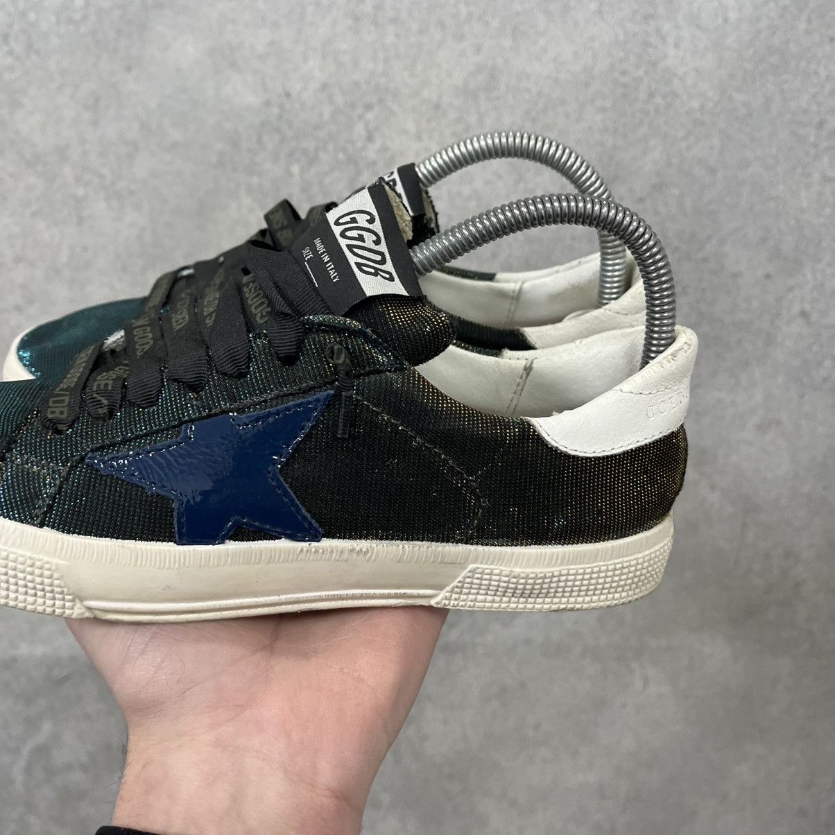 Golden Goose Golden goose shoes sneakers low top Size US 7 / IT 37 - 7 Thumbnail