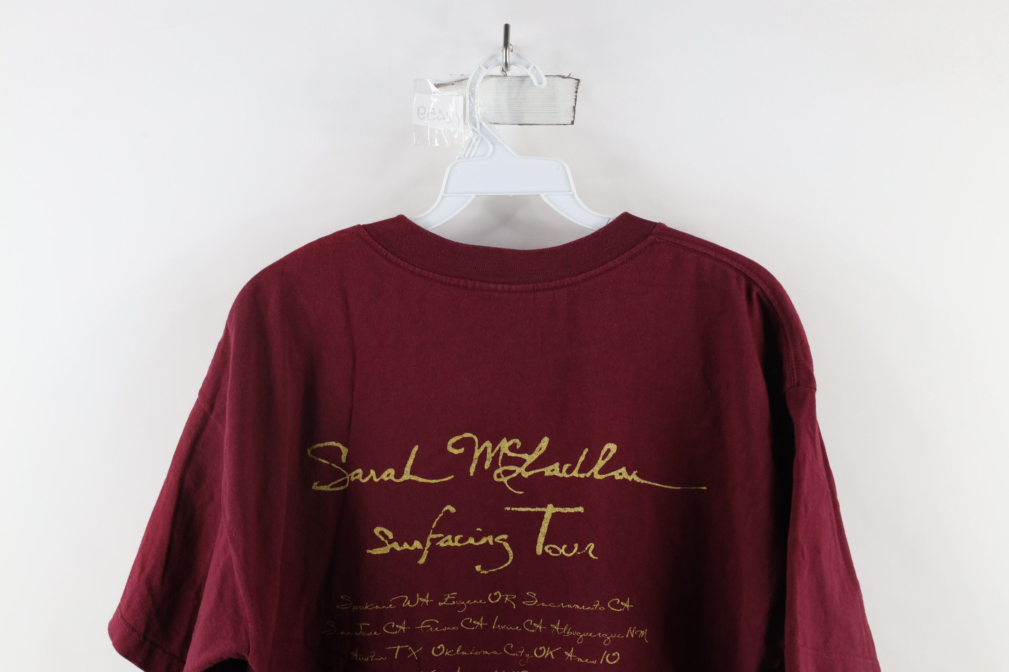 Vintage Vintage 90s Tour Sarah McLachlan Band T-Shirt Red Cotton Size US L / EU 52-54 / 3 - 11 Thumbnail