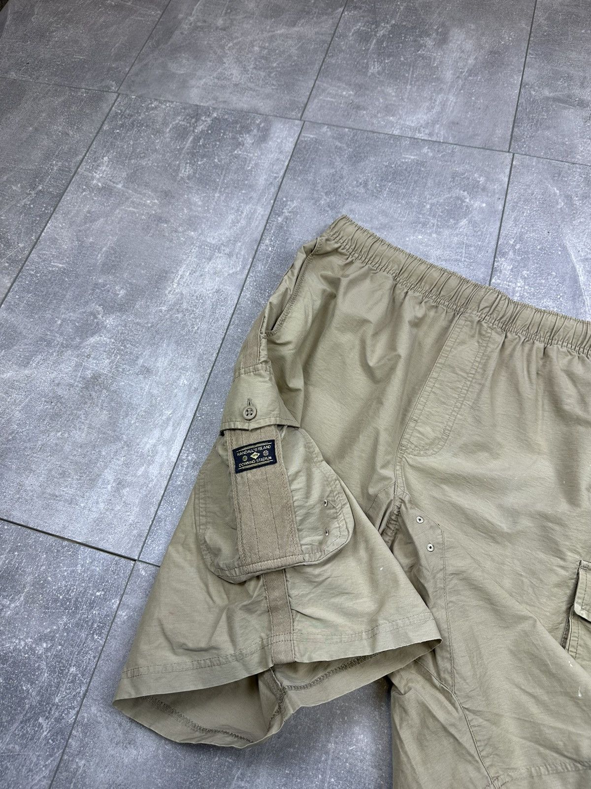 Nike Nike Cargo Swoosh Tab Logo Shorts All Nude Size US 34 / EU 50 - 9 Thumbnail