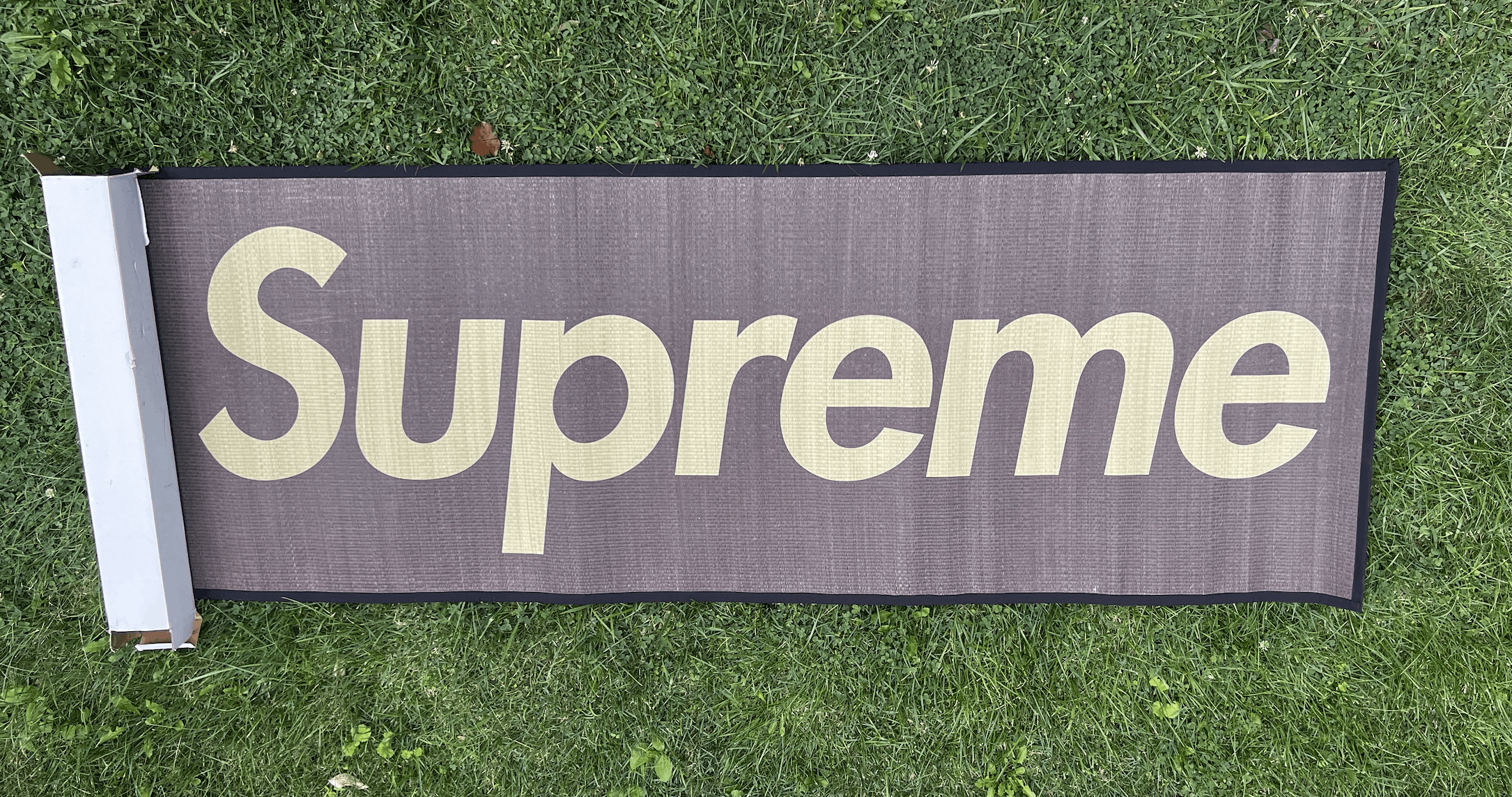 Supreme Woven Straw Mat Rug Black