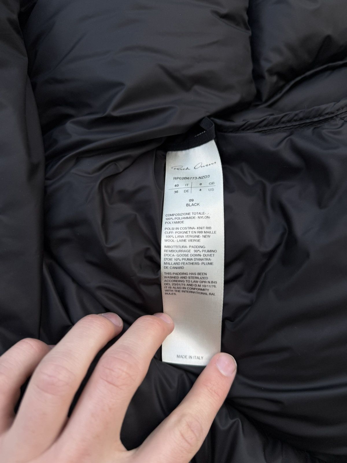 Rick Owens Rick Owens FW22 Strobe Cropped Puffer Size US M / EU 48-50 / 2 - 11 Thumbnail