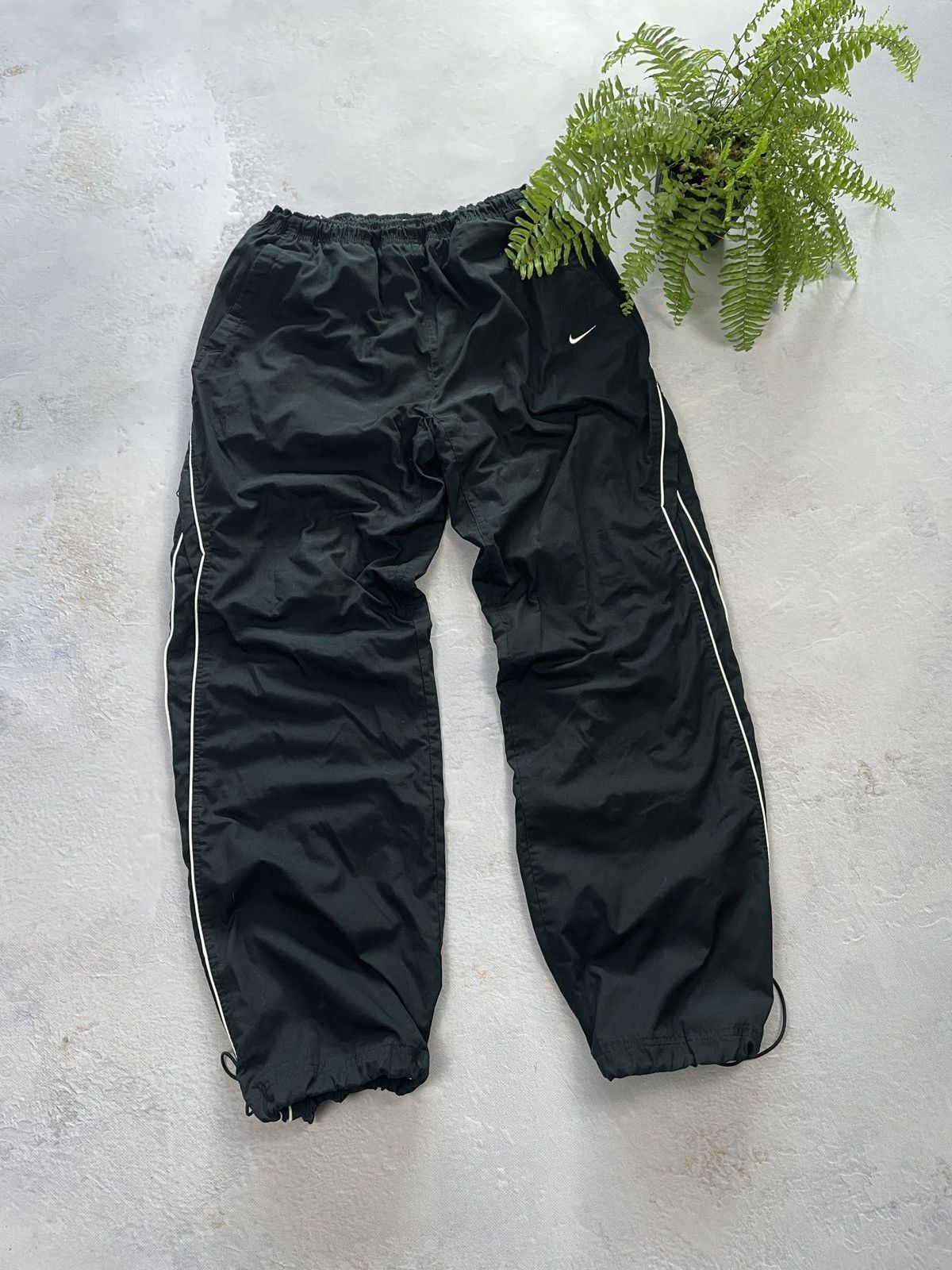 Nylon pants mens nike best sale