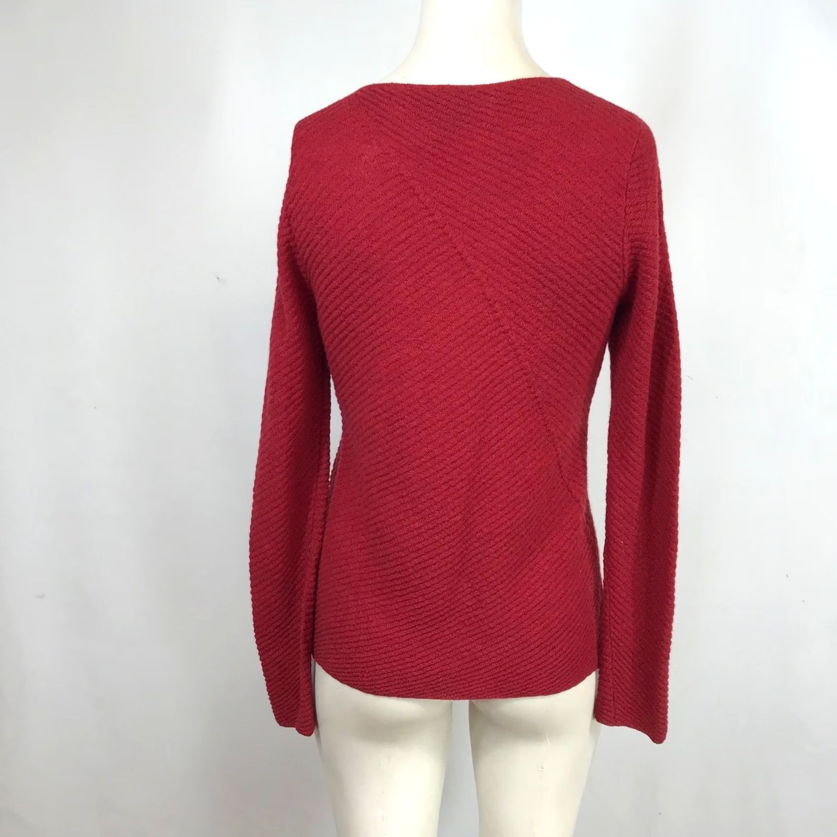 Eileen Fisher VINTAGE? No. Eileen Fisher Red 100% Italian Wool Diagonal Ribbed V-Neck Sweater Petite PS Shirt Women Size S / US 4 / IT 40 - 5 Thumbnail