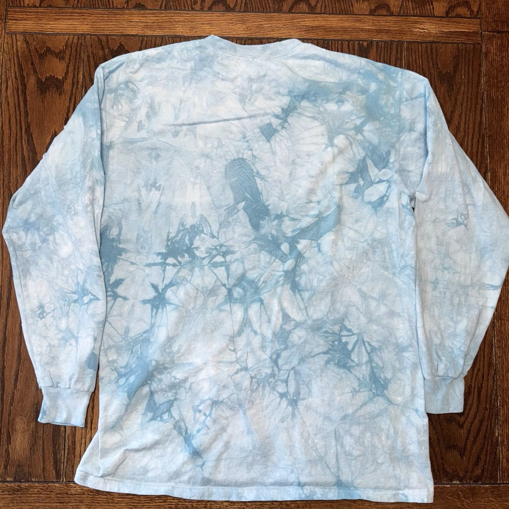 The Mountain VINTAGE The Mountain Shirt Mens Large Tie Dye Cats USA Graphic Print Crew Neck Long Sleeve Blue Cotton Knit T-Shirt Mens Gyms Cats USA 90s? Size US L / EU 52-54 / 3 - 6 Thumbnail