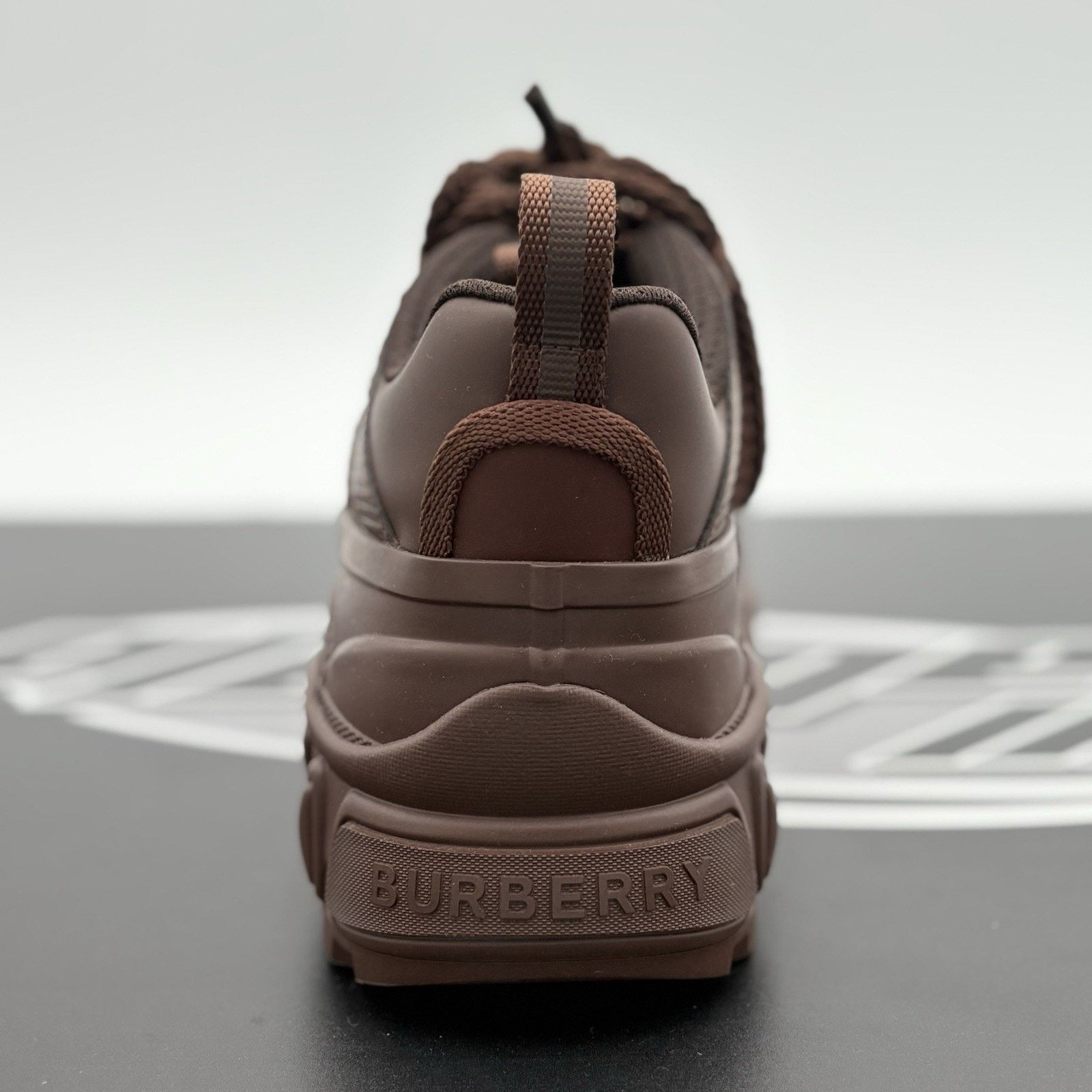 Burberry Burberry Arthur Low-Top ' Deep Earth Brown ' | TRIED ON! Size US 7 / EU 40 - 9 Thumbnail