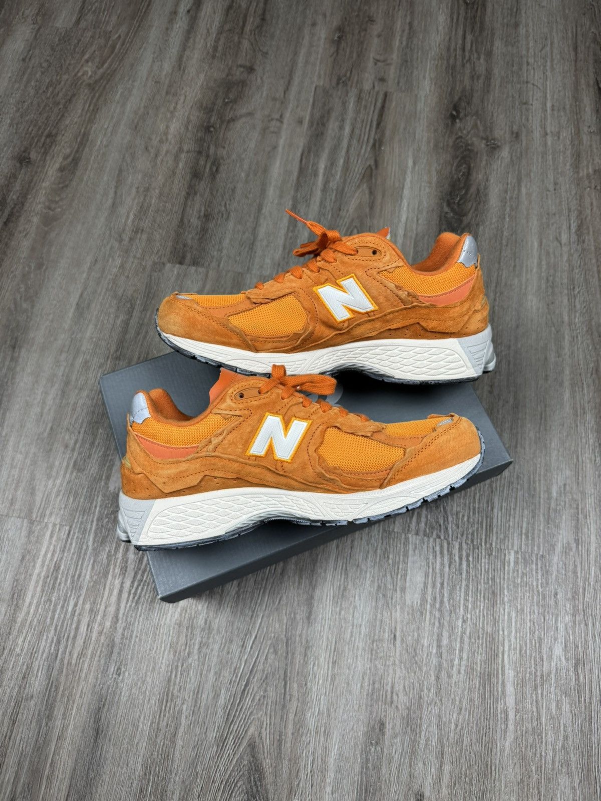 New Balance New Balance 2002R Protection Pack Vintage Orange Size 10.5 Size US 10.5 / EU 43-44 - 3 Thumbnail