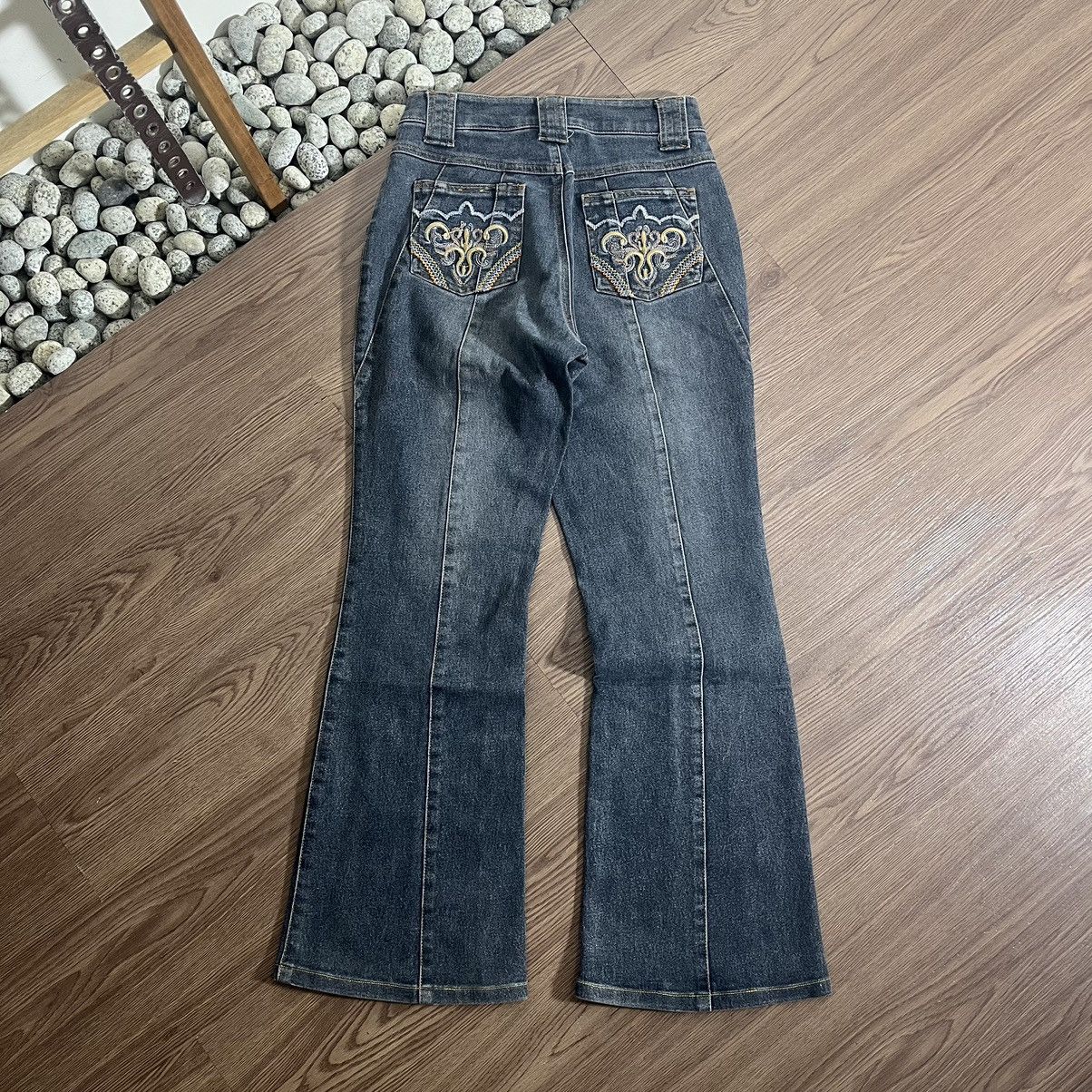 Hysteric Glamour × Japanese Brand Vintage Fullheart Japanese Brand Flared Wash Jeans Size US 27 - 2 Thumbnail