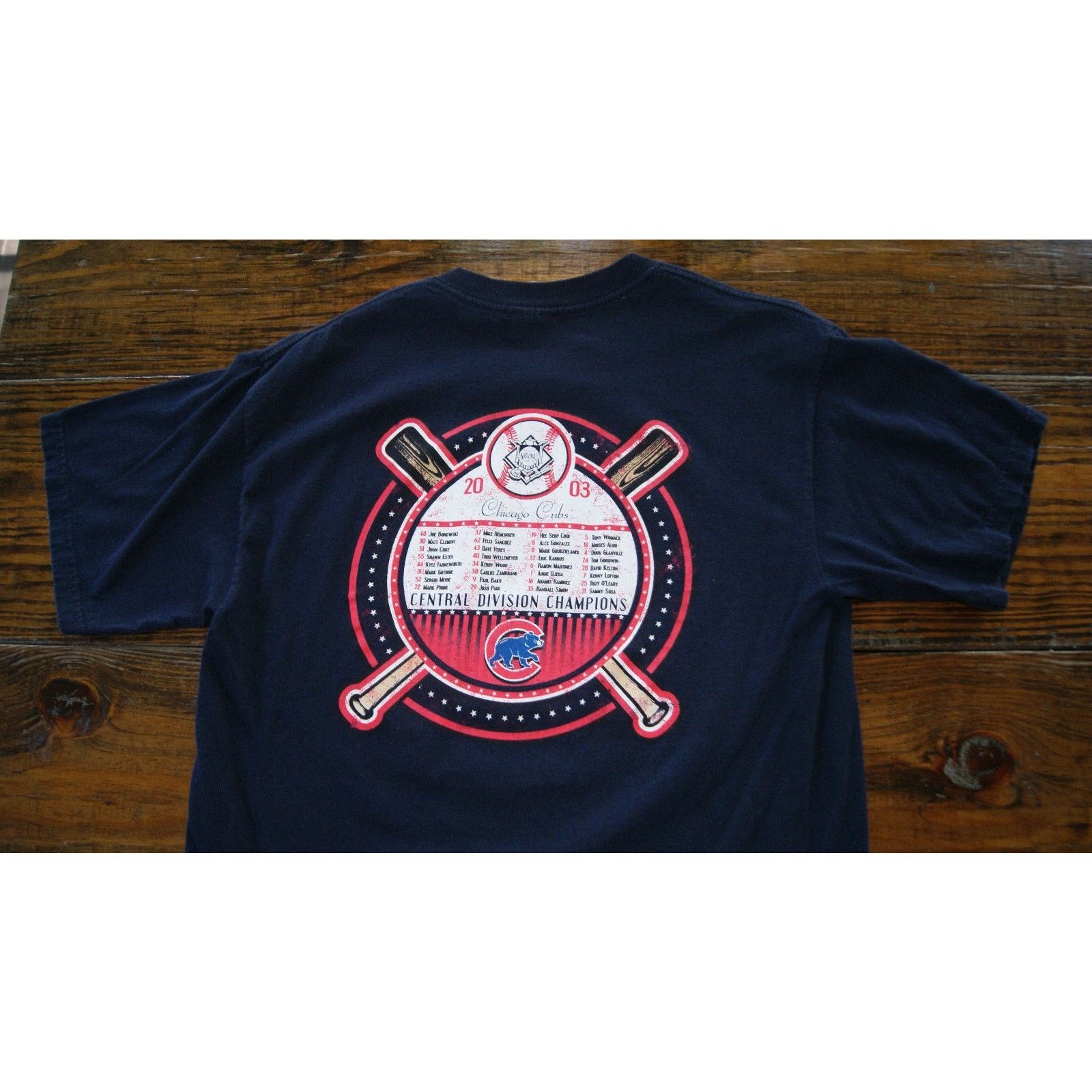 Gildan Chicago Cubs 2003 Central Division Champions L TShirt Size US L / EU 52-54 / 3 - 2 Thumbnail