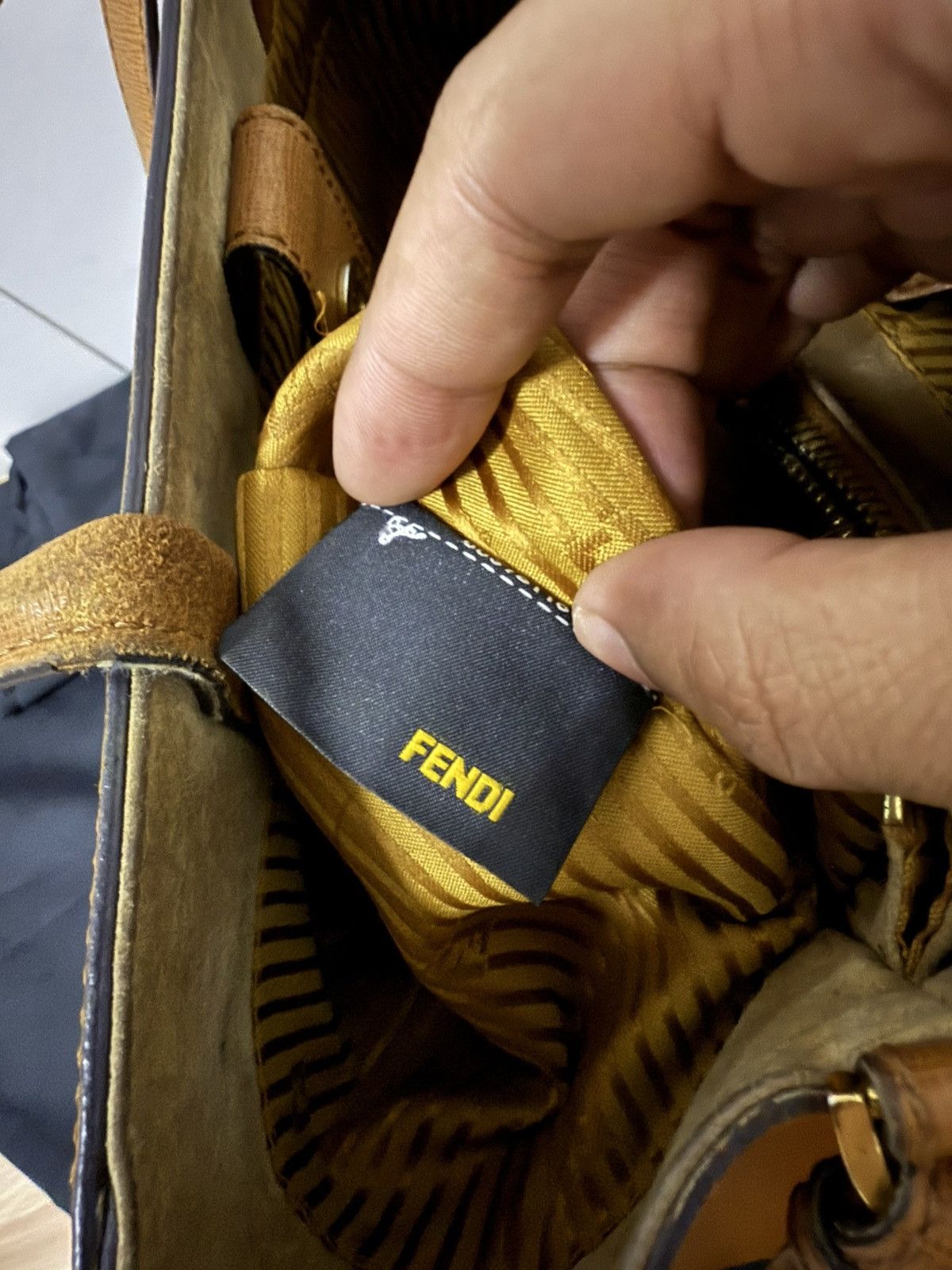 Fendi Fendi Toujours leather hand bag Size ONE SIZE - 10 Thumbnail