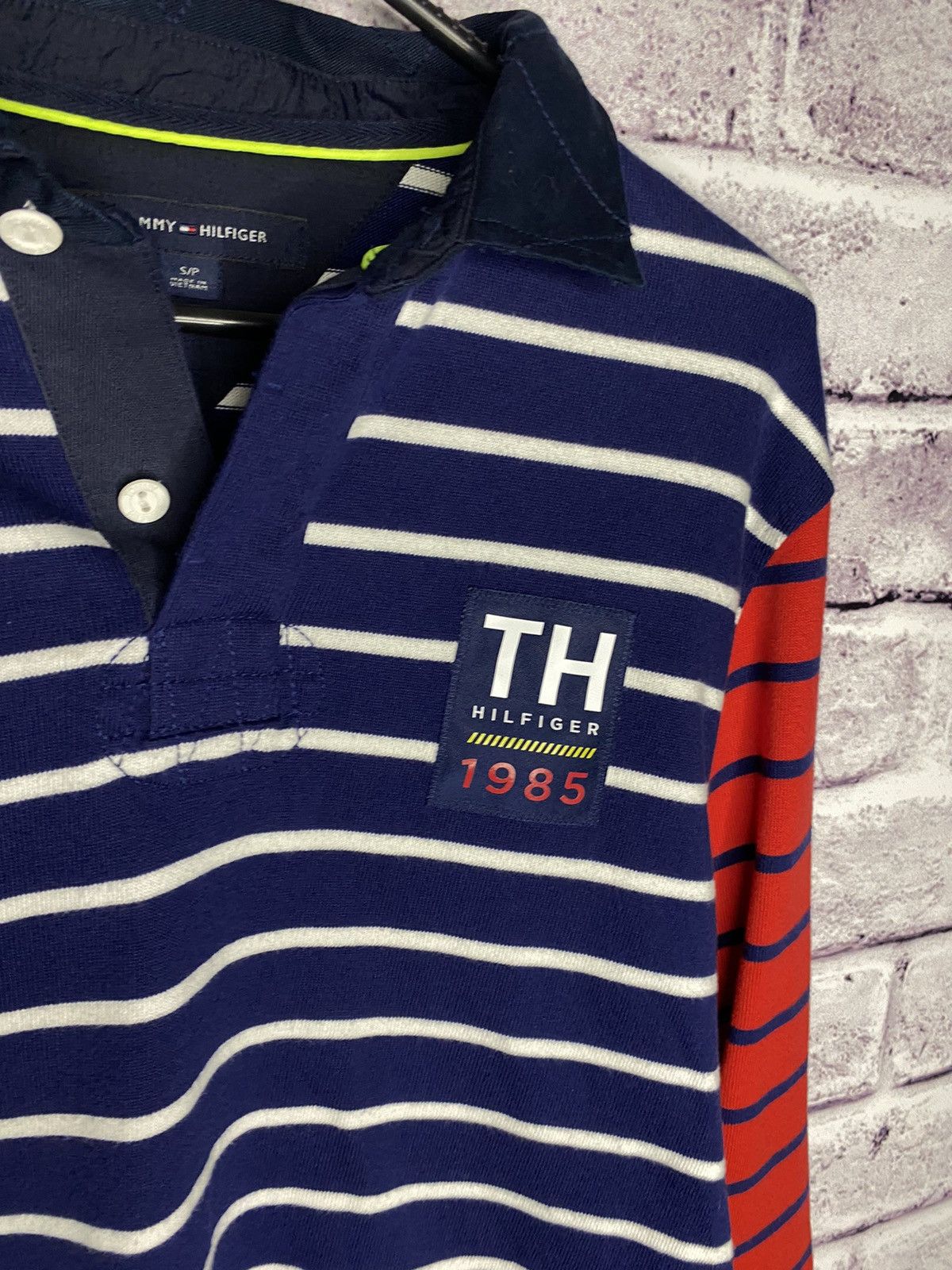 Tommy Hilfiger MENS Vintage Tommy Hillfiger Sports Longsleeve Size US M / EU 48-50 / 2 - 2 Thumbnail