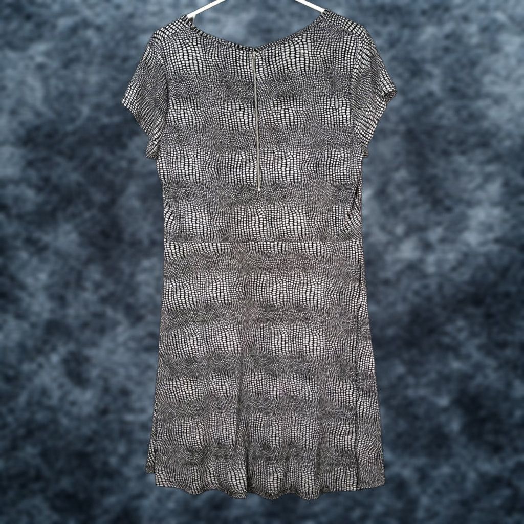 Michael Kors Michael Kors Womens Dress Fit & Flare Black & White Knee Length Geometric Pattern Sleeve Short Sleeve L Dress Size Large Size L / US 10 / IT 46 - 1 Thumbnail