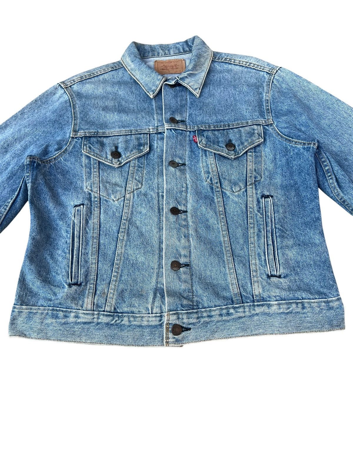 Levi's Vintage 80s Levi’s 70506 Distress Fade Denim Trucker Jacket Size US L / EU 52-54 / 3 - 9 Thumbnail